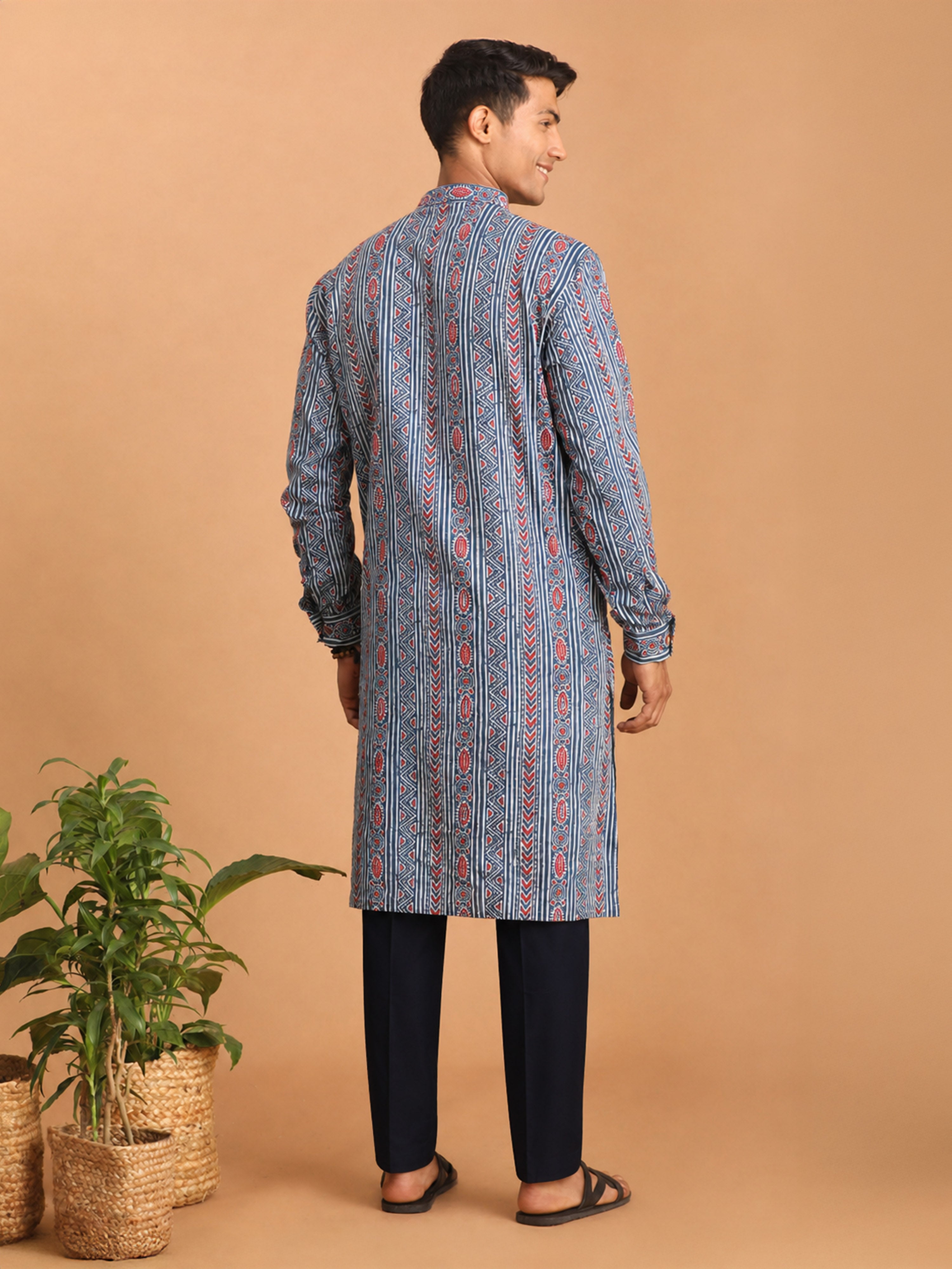 Men Blue Ethnic Motif & Kantha Print Cotton Kurta with Navy Blue Solid Cotton Pant Set
