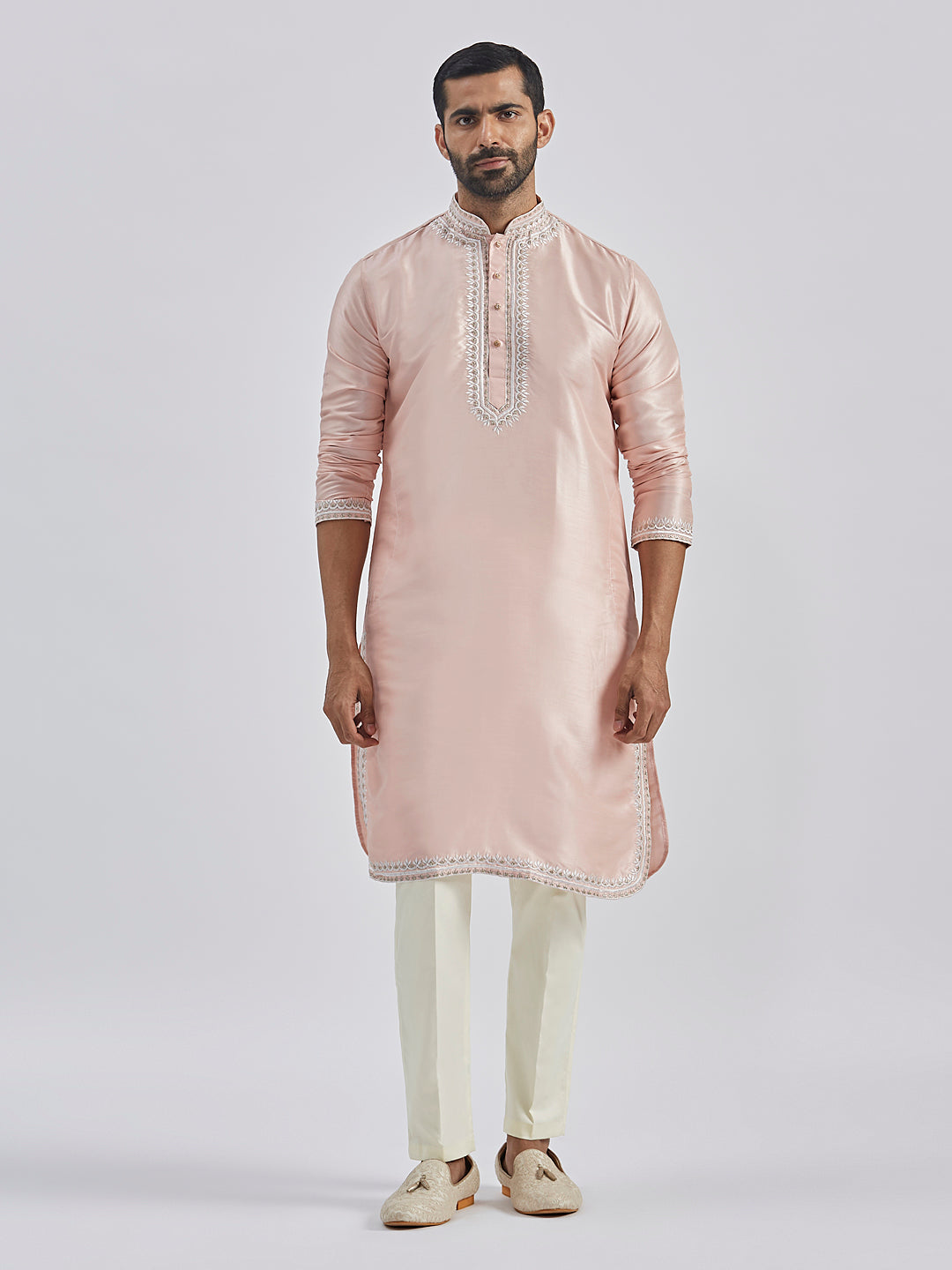 Men's Peach Silk Blend Kurta And Pyjama Set.