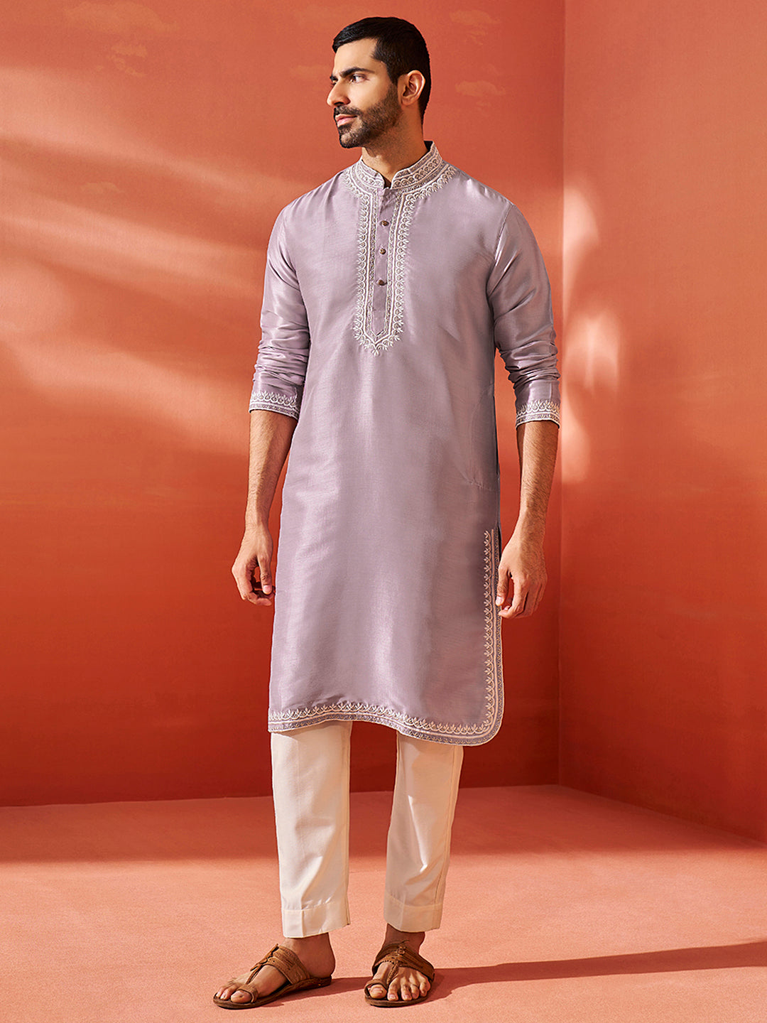 Men's Purple Silk Blend Kurta And Pyjama Set.