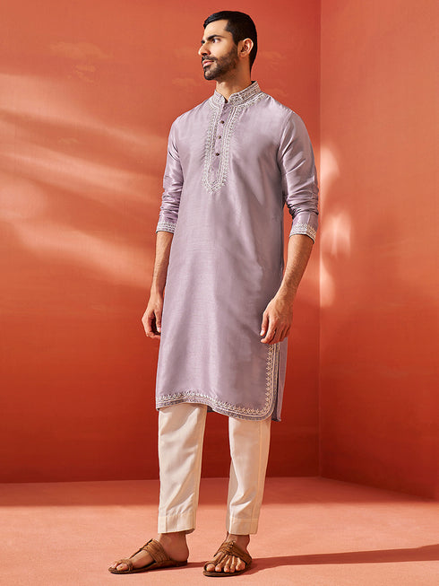 Men's Purple Silk Blend Kurta And Pyjama Set.