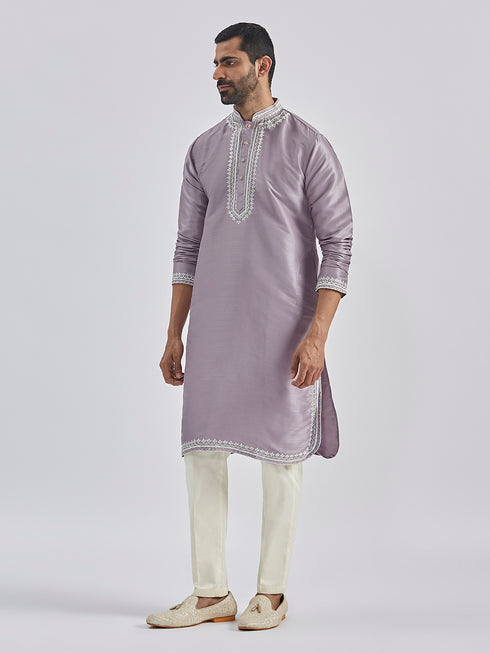 Men's Purple Silk Blend Kurta And Pyjama Set.