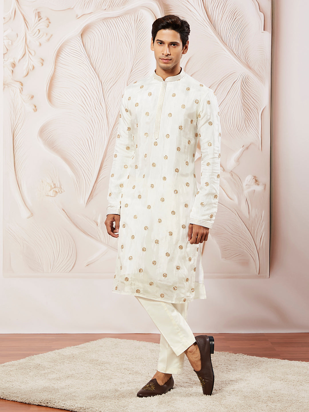 Men's White Tissue Silk Kurta Pyjama And Dupatta Set