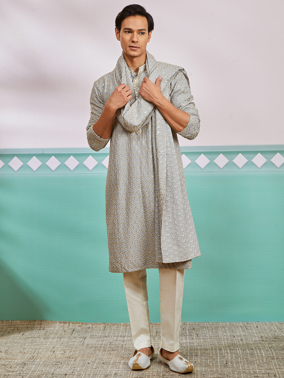 Men's Grey Rayon Kurta, Pyjama And Dupatta Set.