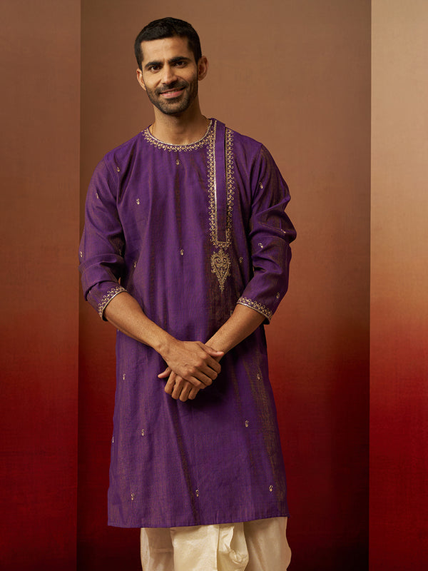 Vastramay Men Purple Hand Embroidered Kurta