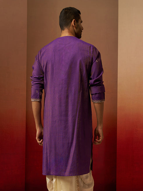 Vastramay Men Purple Hand Embroidered Kurta