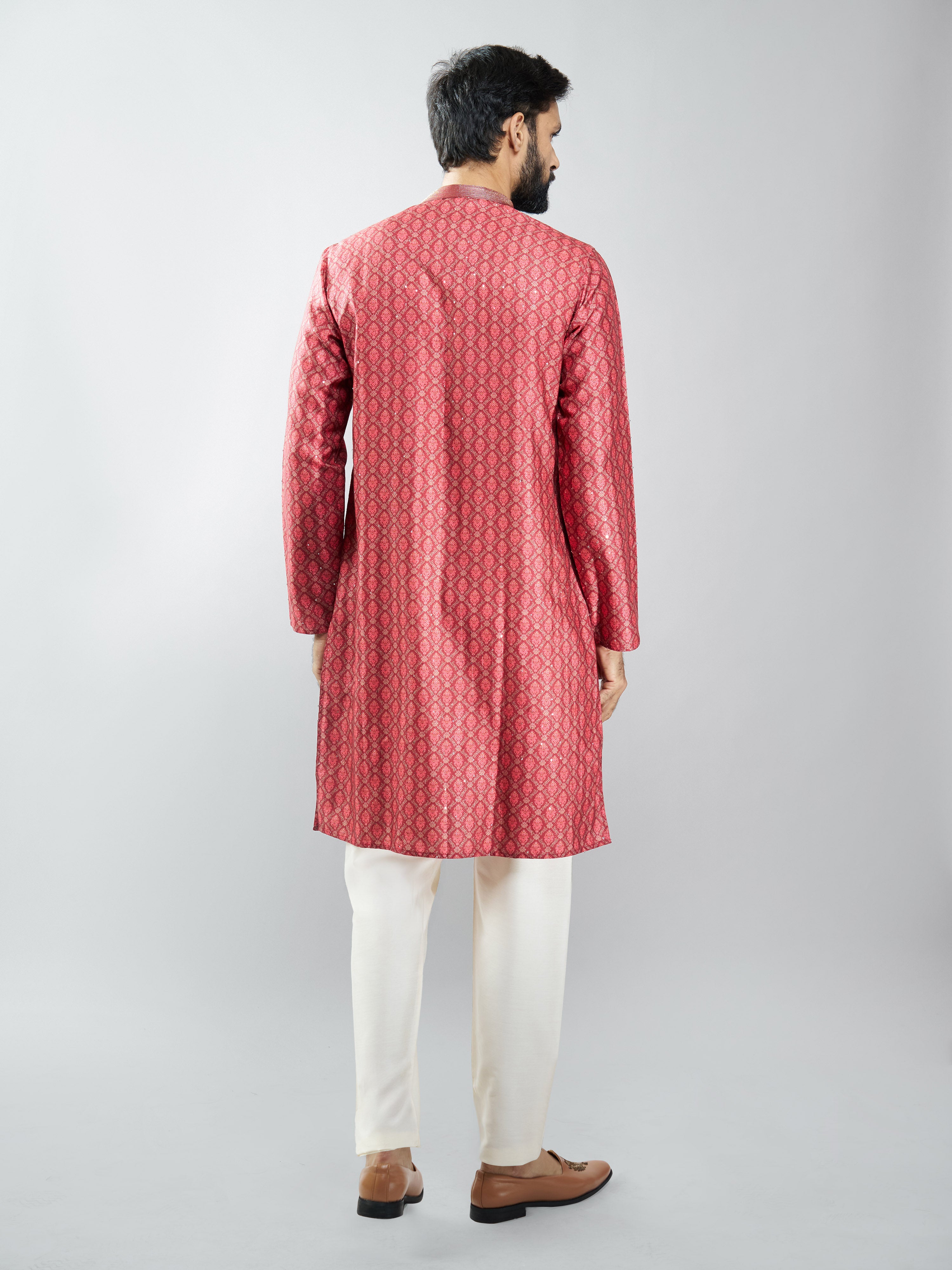 Men Maroon Silk Blend Digital Print Kurta Set with Cream Pyjama