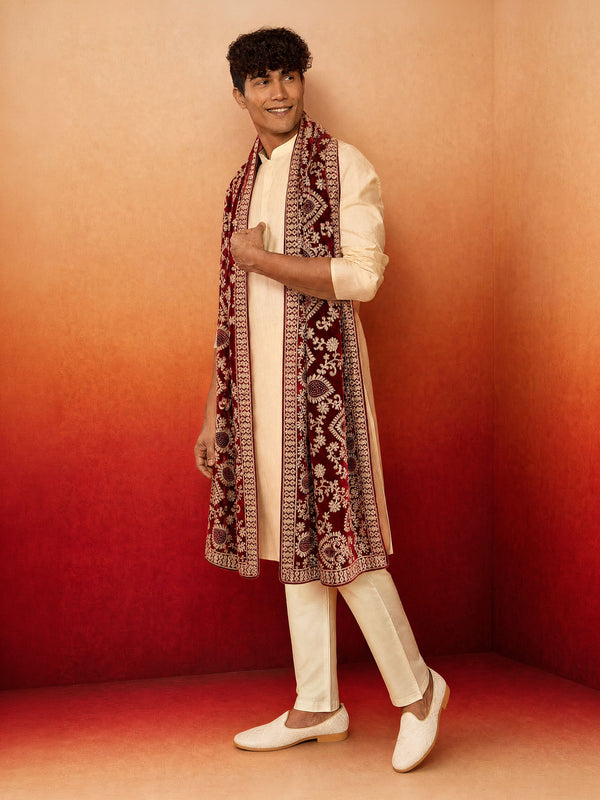 Men Beige Silk Blend Kurta Pyjama with Dupatta Festive Ethnic Wear