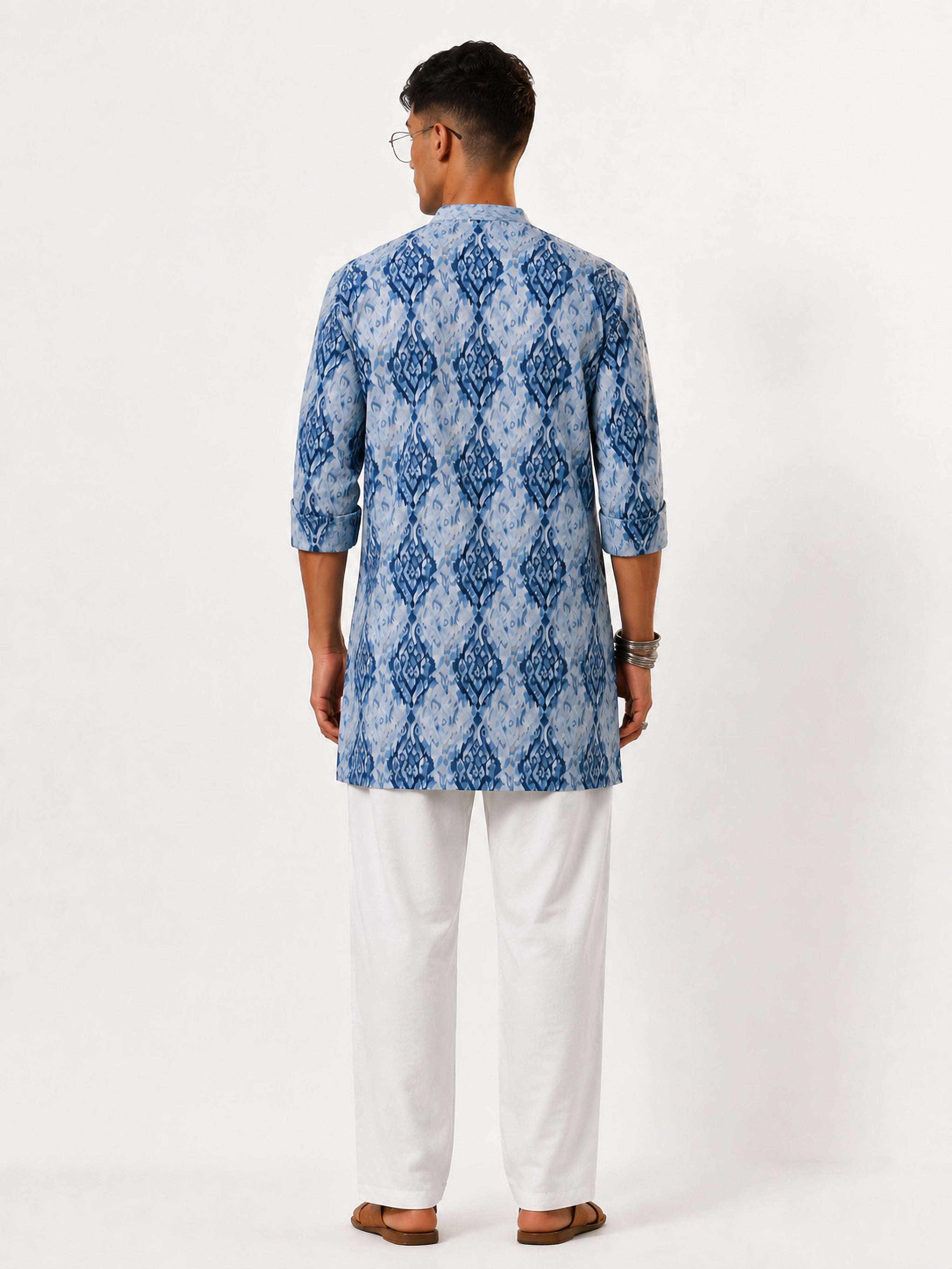 Vastramay Men Blue Ikkat Print Cotton V-Neck Kurta with White Wide-Leg Pant Set