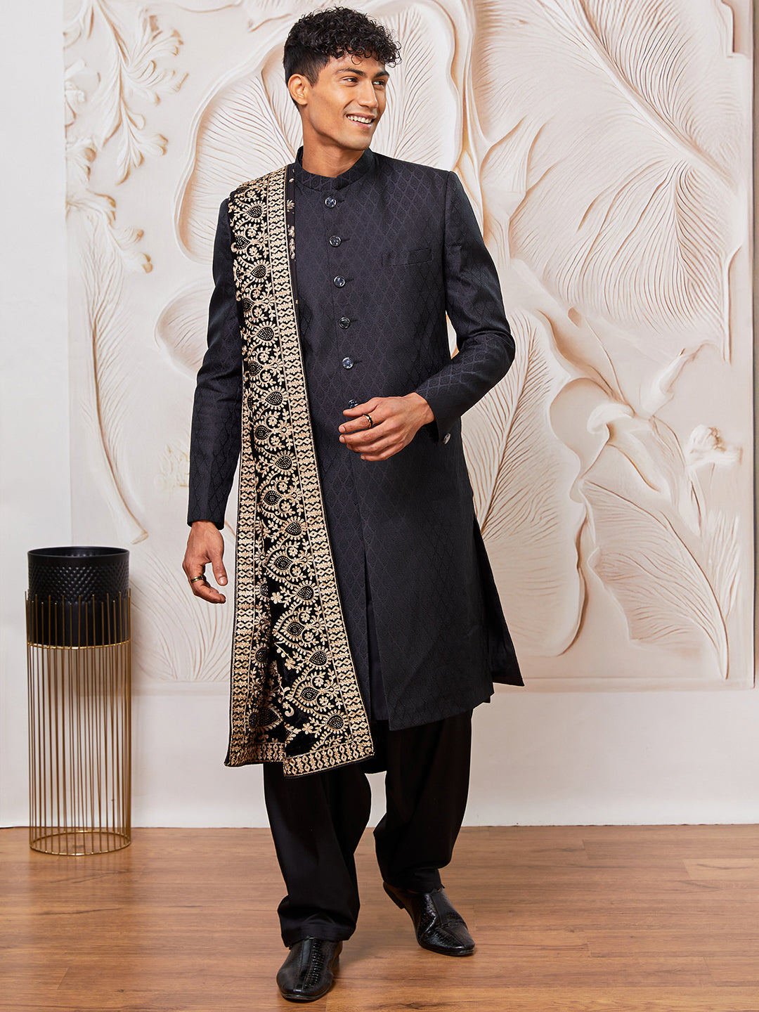 Men's Black Silk Blend Sherwani Pant And Dupatta Set