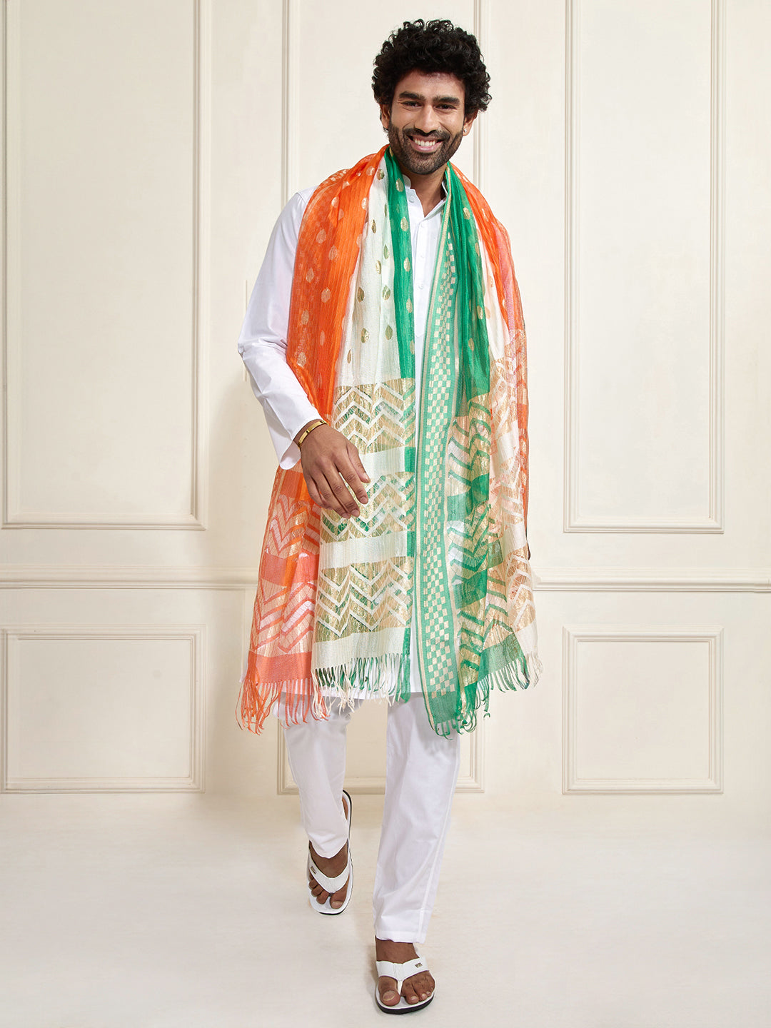 Men's White Cotton Kurta And Pyjama And Dupatta Set