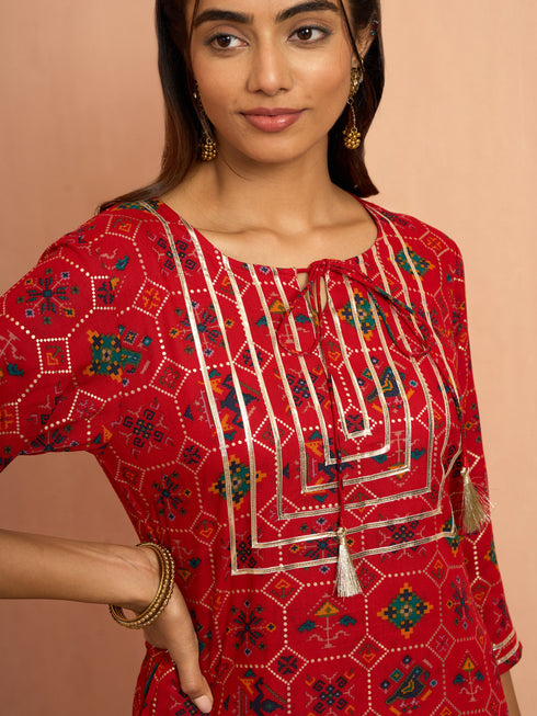 Women's Red Patola Print Foil Kurta