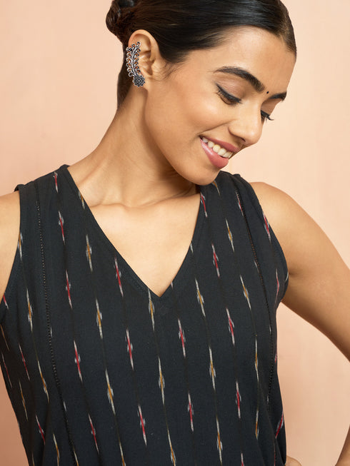 Women's Black Cotton Ikkat Sleeveless Kurta