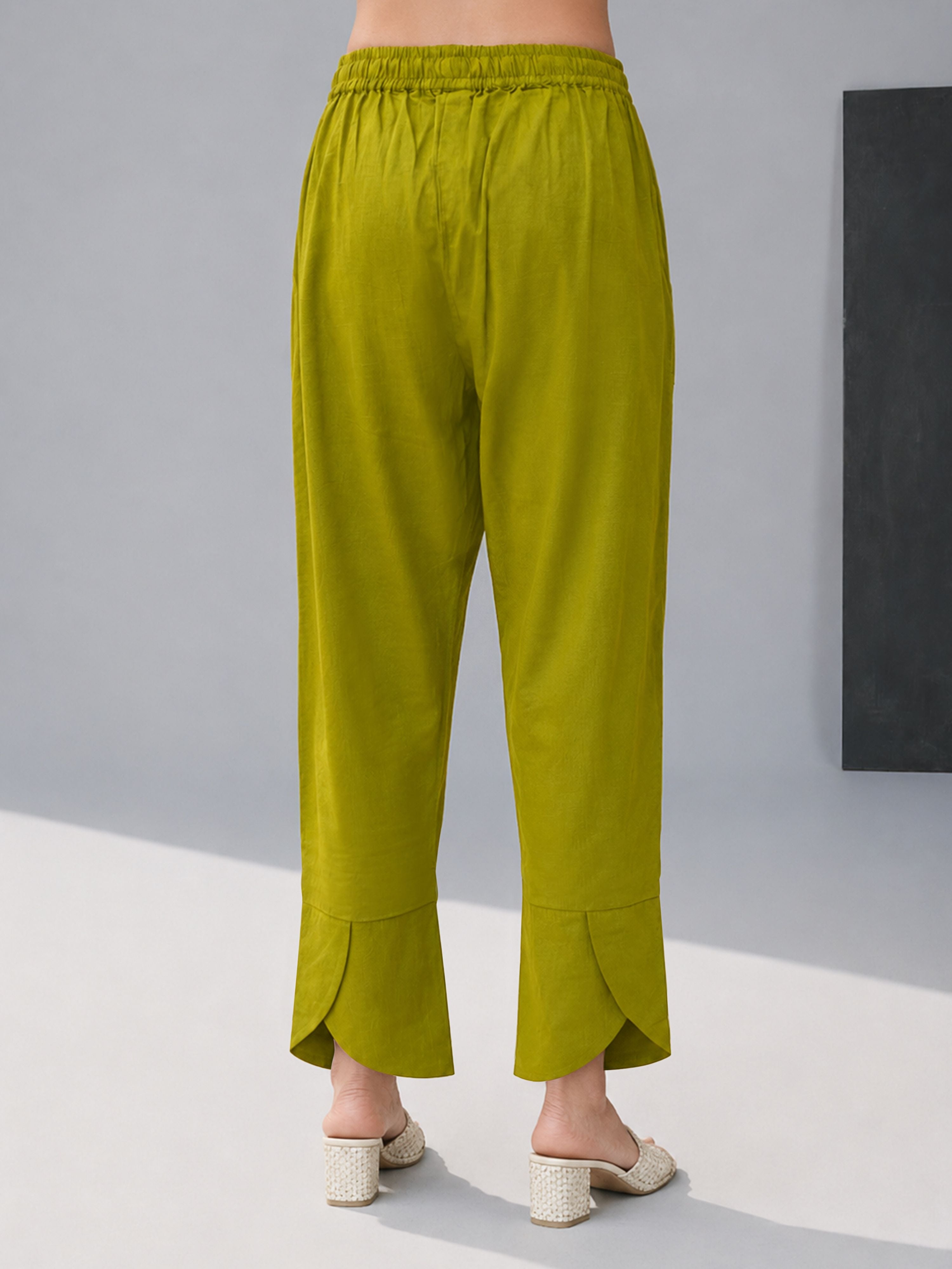 Women's Green Silk-Blend Solid Wide Leg