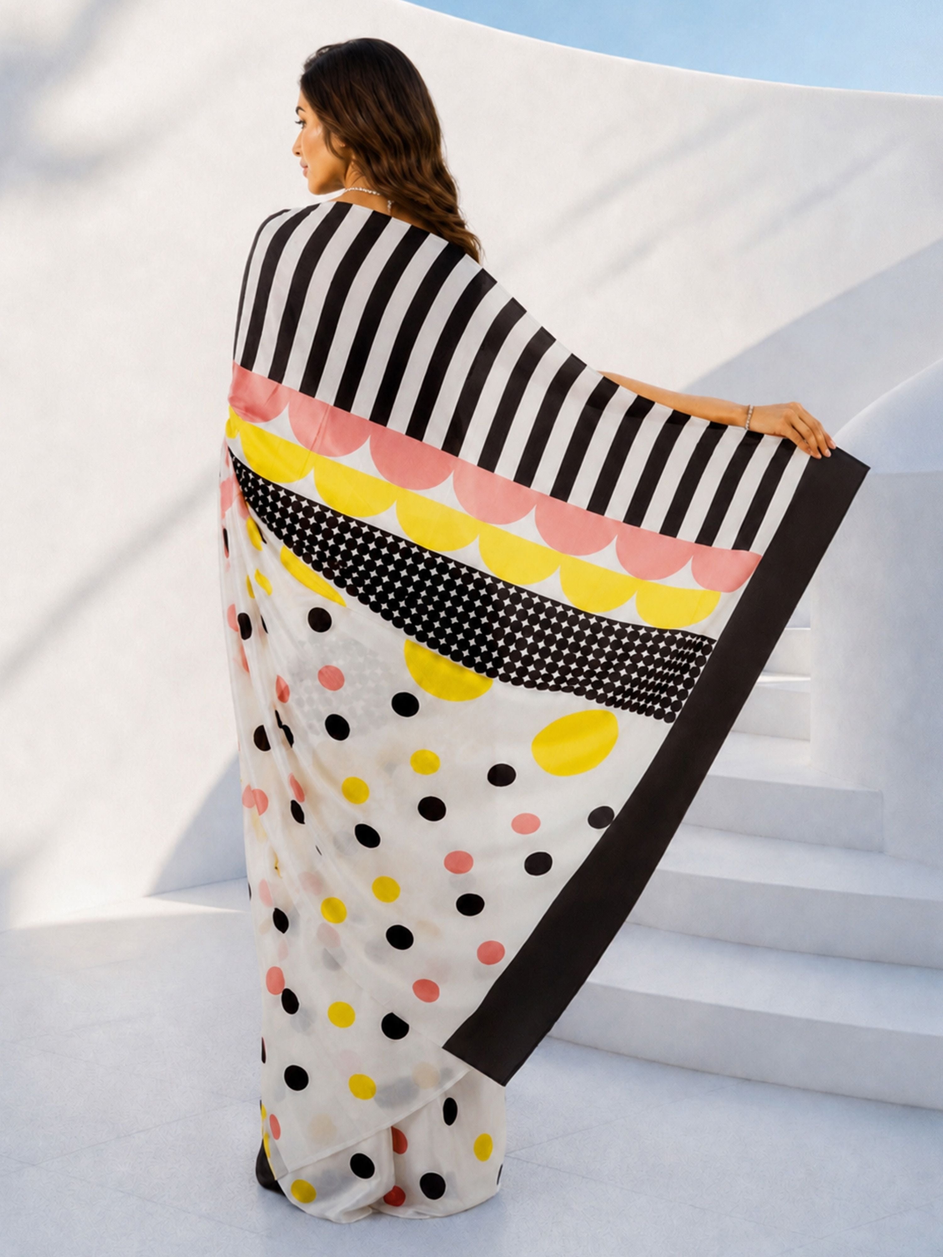 Women's Yellow Silk-Blend Polka Dots Saree With Unstitched Blouse Piece