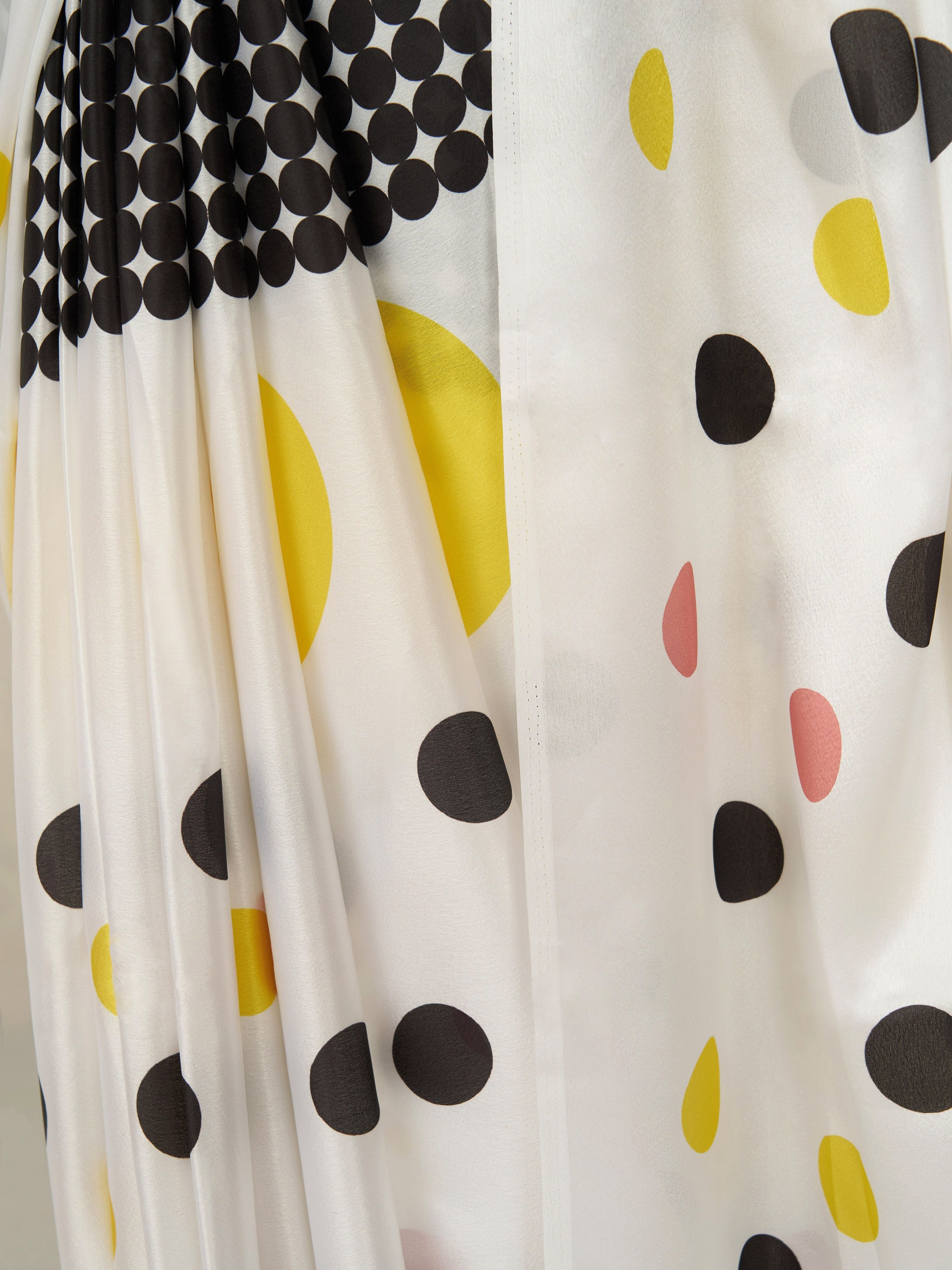 Women's Yellow Silk-Blend Polka Dots Saree With Unstitched Blouse Piece