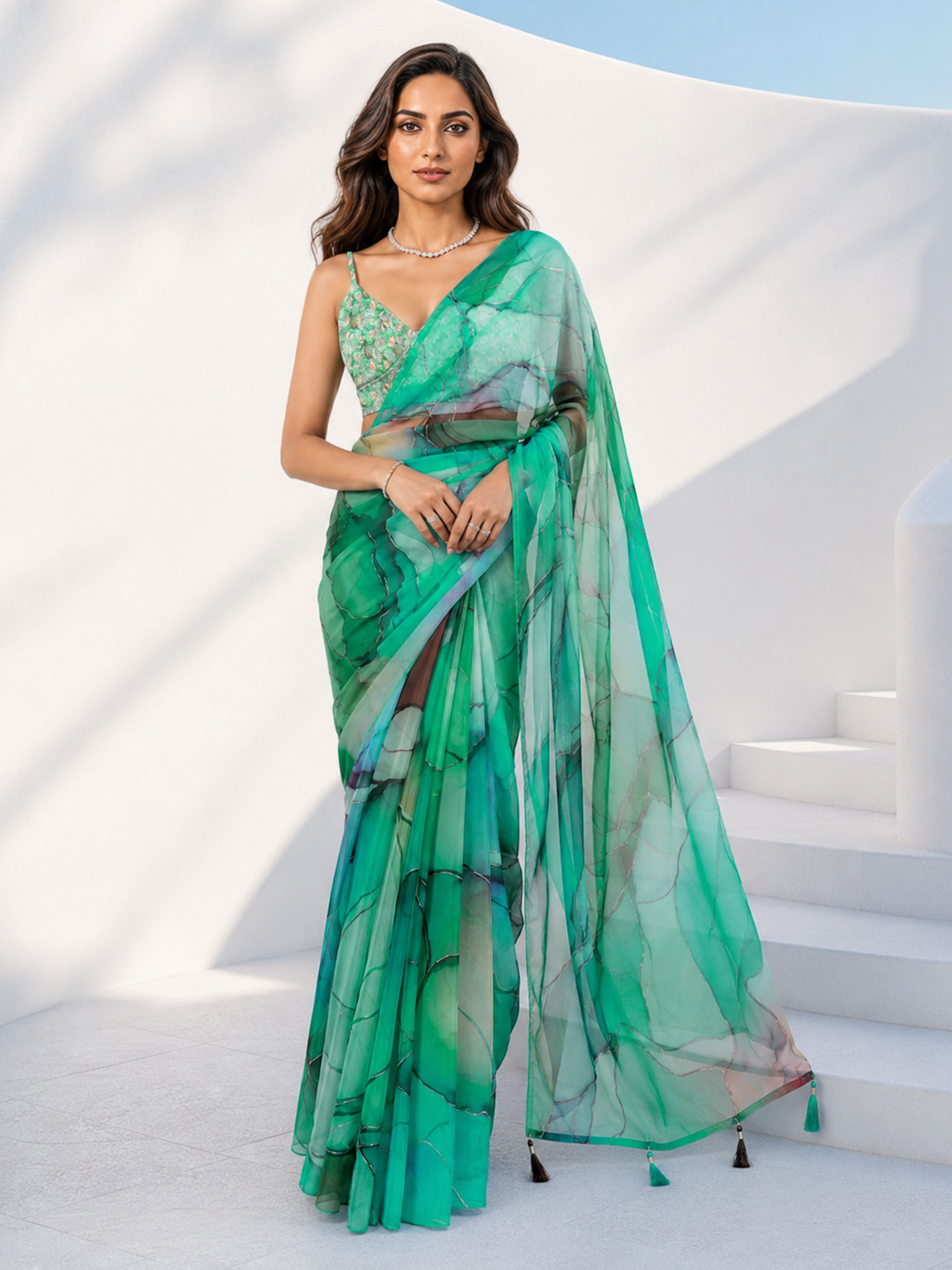 Women's Green Organza Abstract Saree With Unstitched Blouse Piece