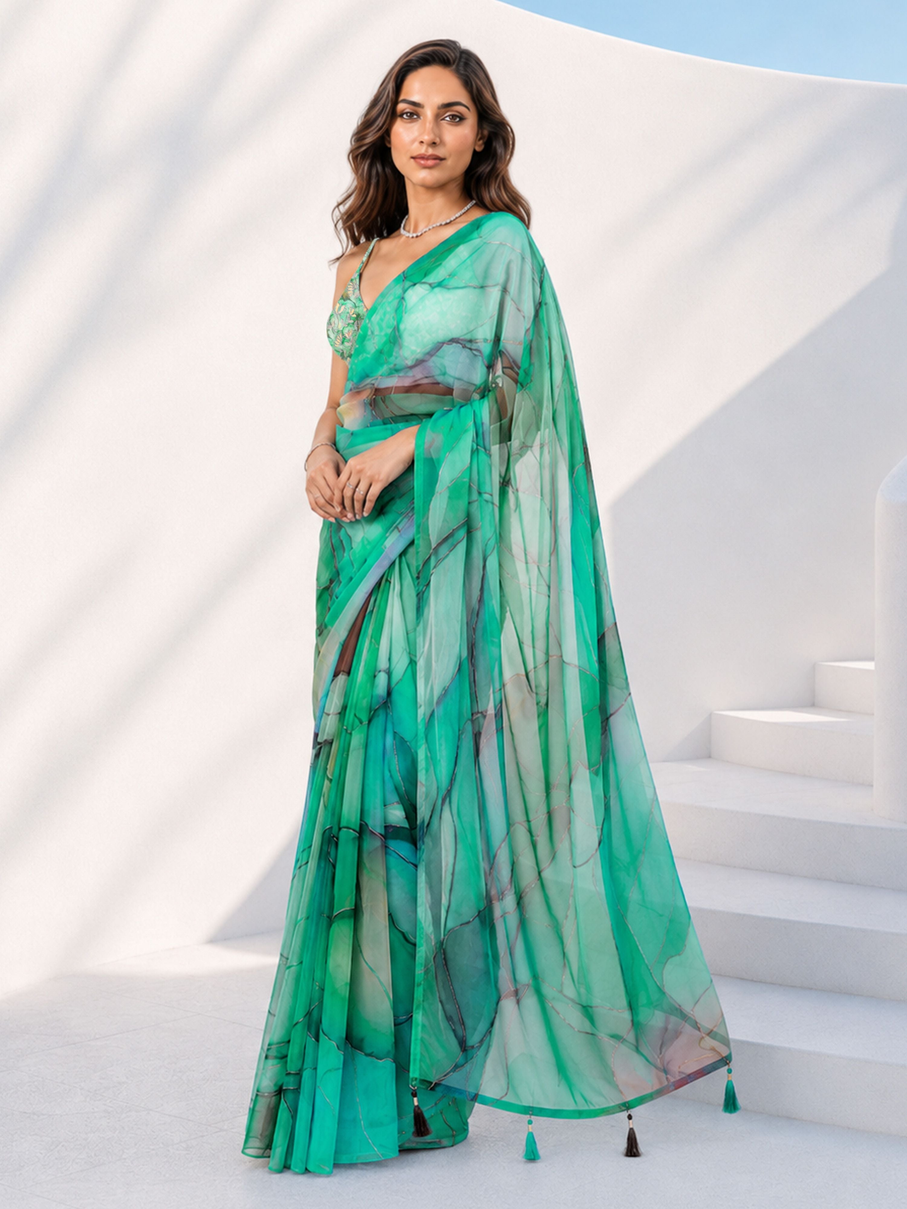 Women's Green Organza Abstract Saree With Unstitched Blouse Piece