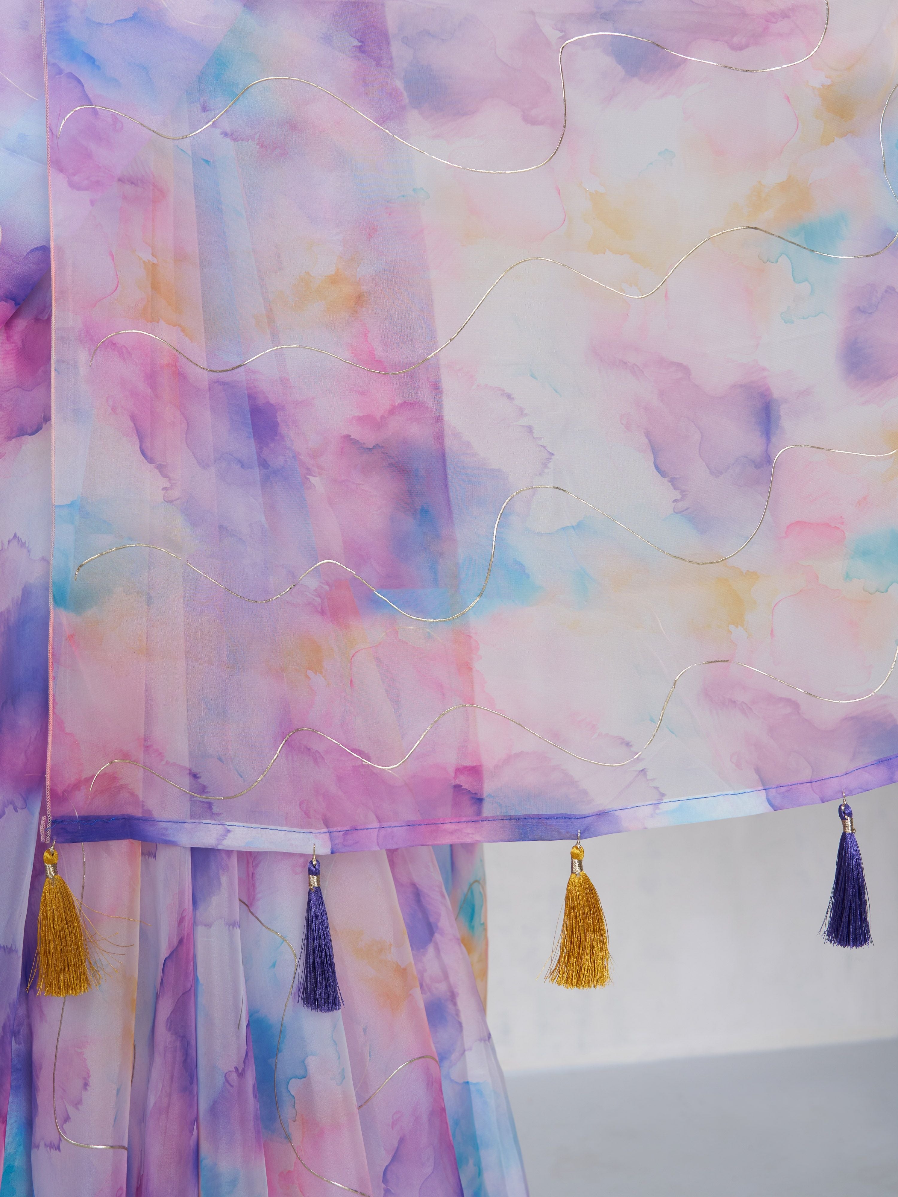 Women's Multicolor Organza Abstract Saree With Unstitched Blouse Piece