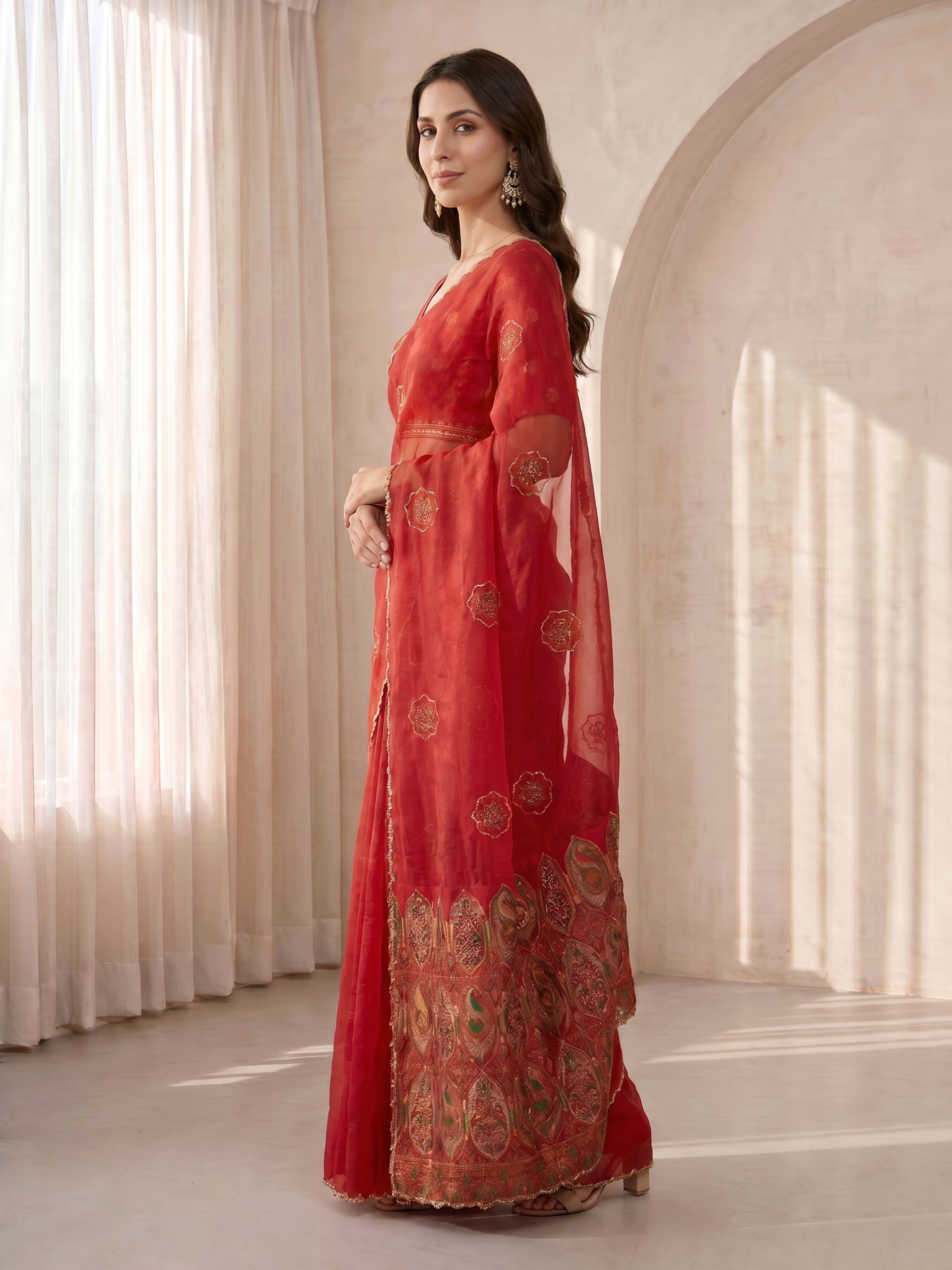 Women's Red Jacquard Ethnic Motifs Saree With Unstitched Blouse Piece