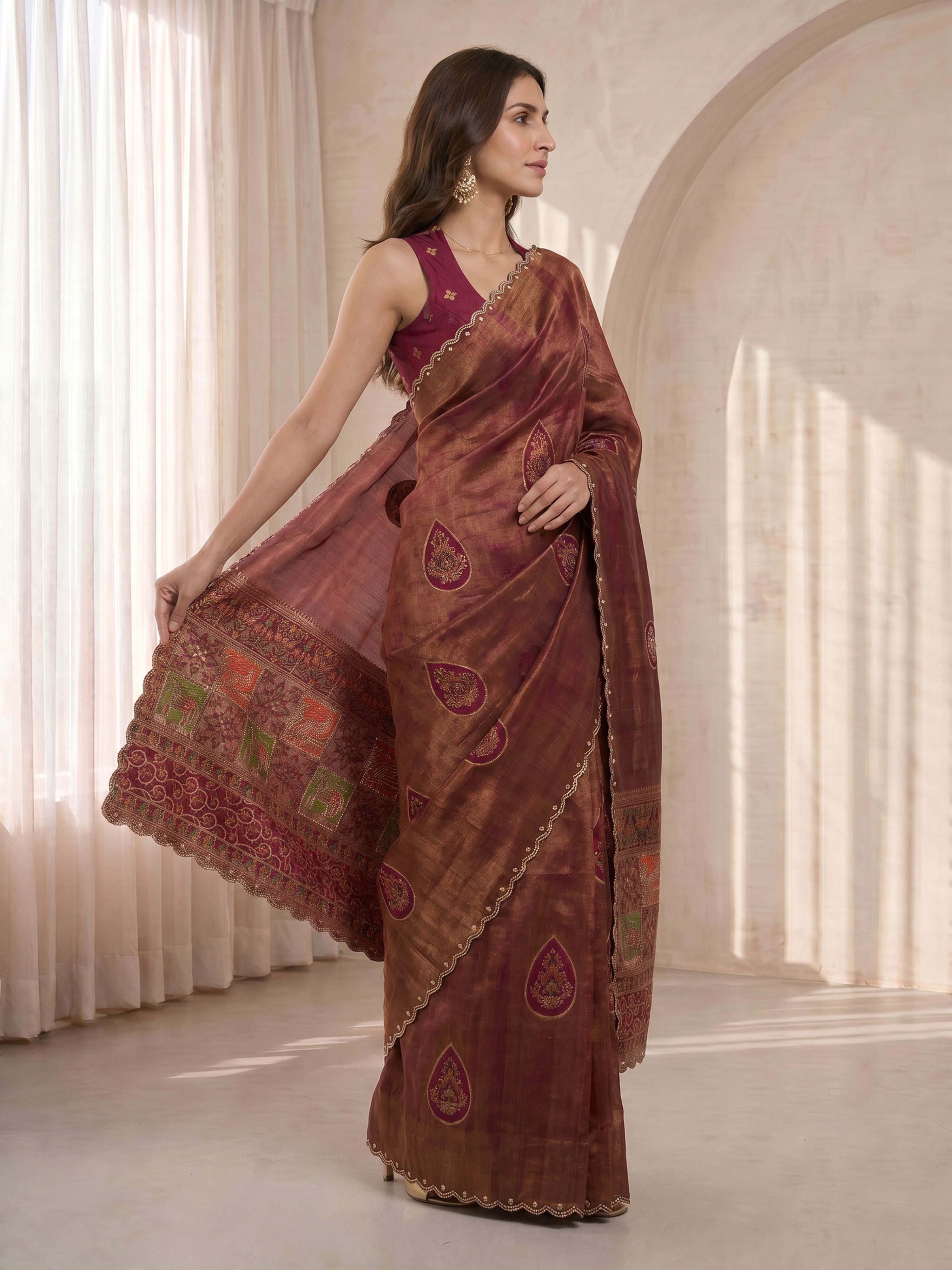 Women's Brown Silk Ethnic Motifs Saree With Unstitched Blouse Piece