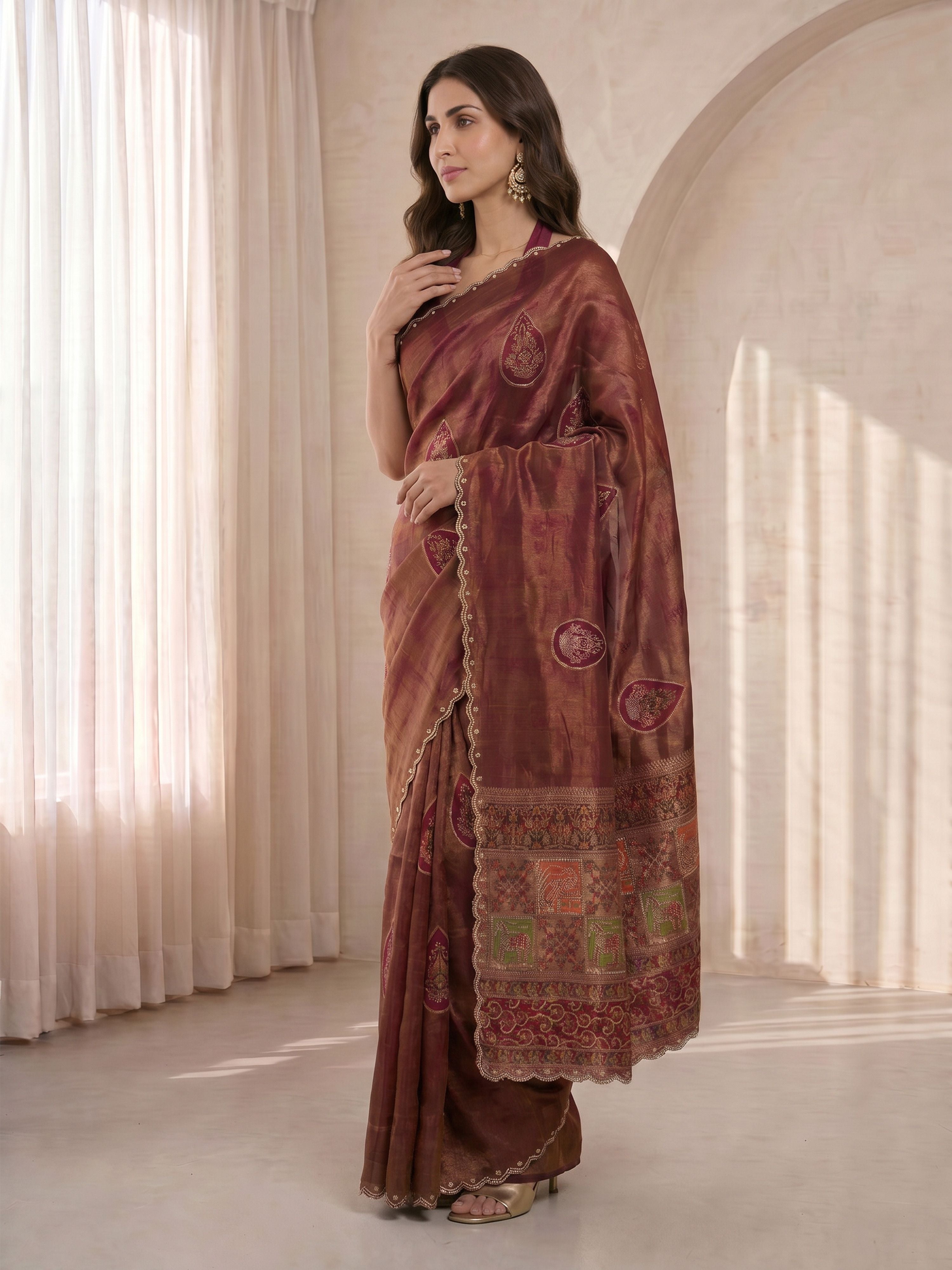 Women's Brown Silk Ethnic Motifs Saree With Unstitched Blouse Piece