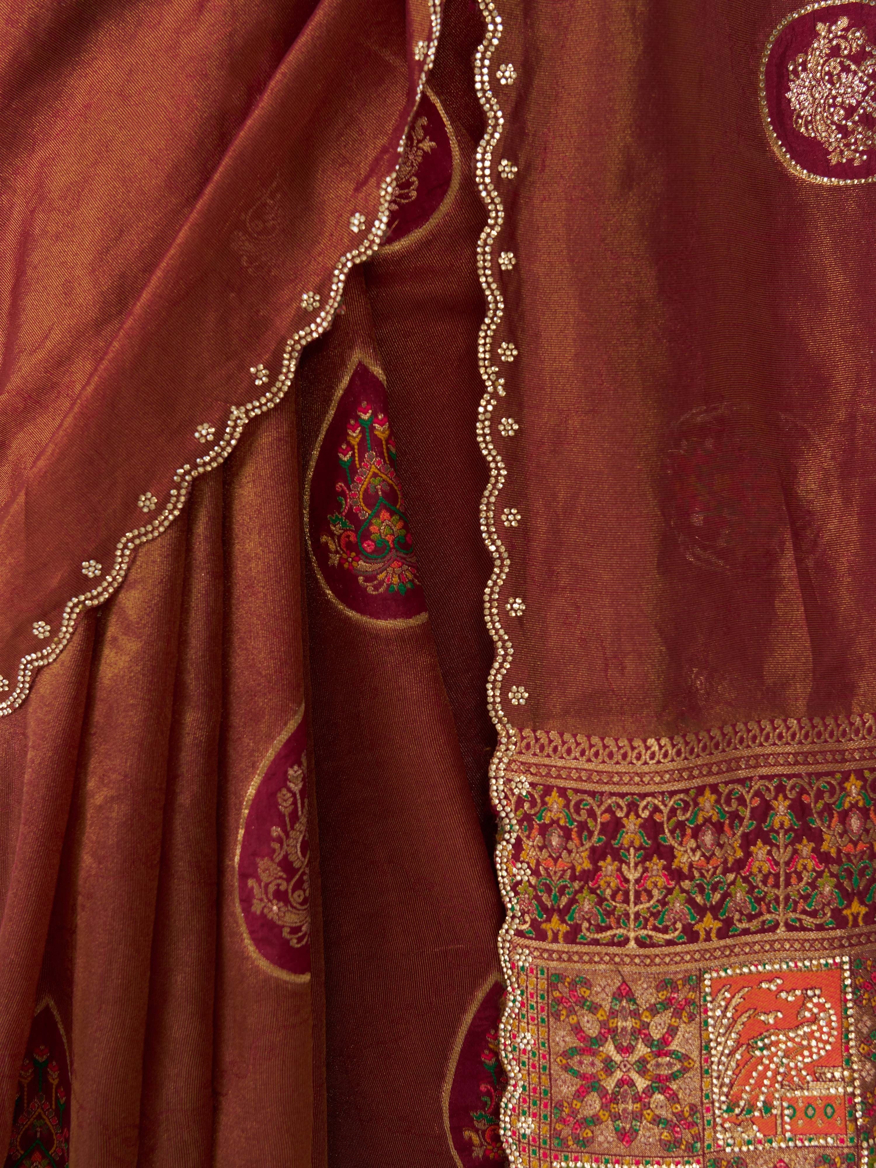 Women's Brown Silk Ethnic Motifs Saree With Unstitched Blouse Piece