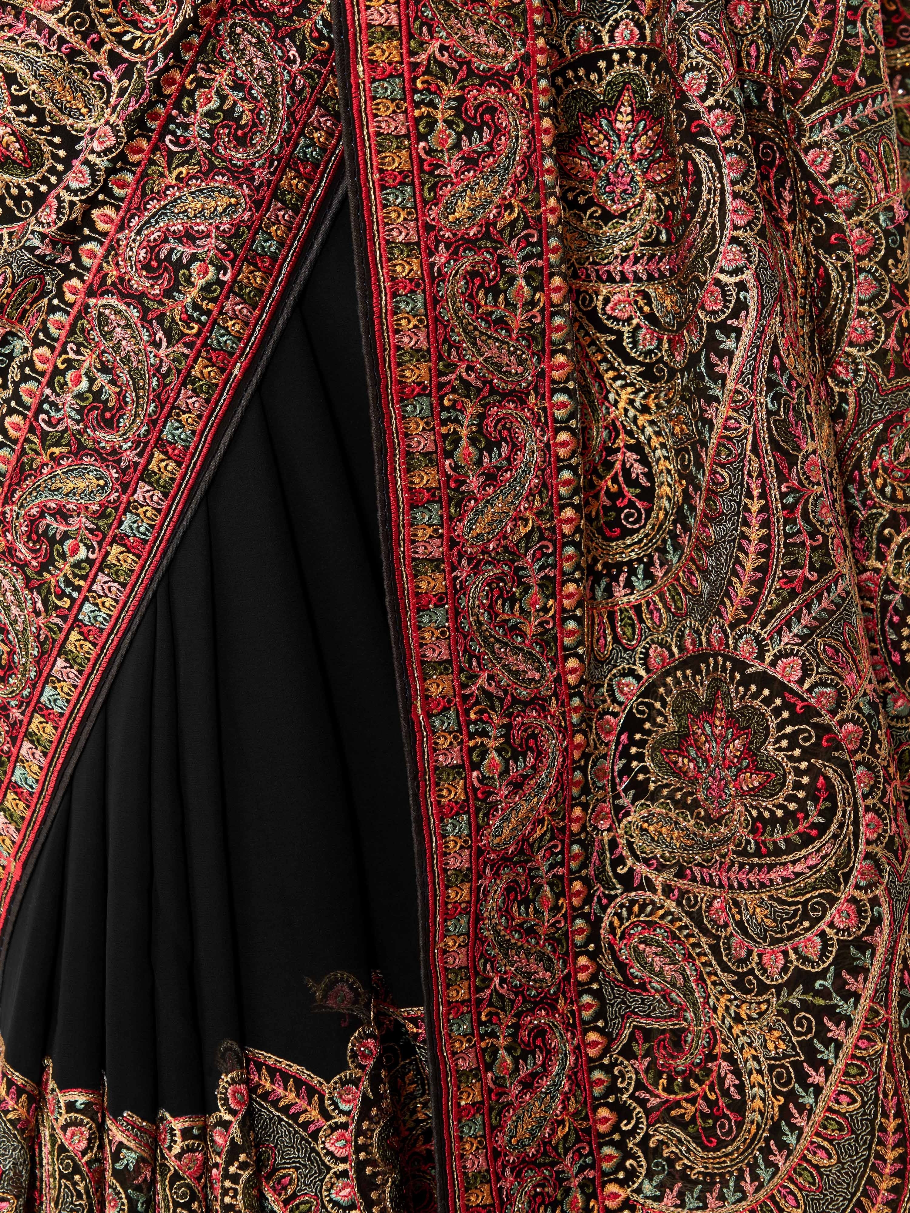 Women's Black Georgette Ethnic Motifs Saree With Unstitched Blouse Piece
