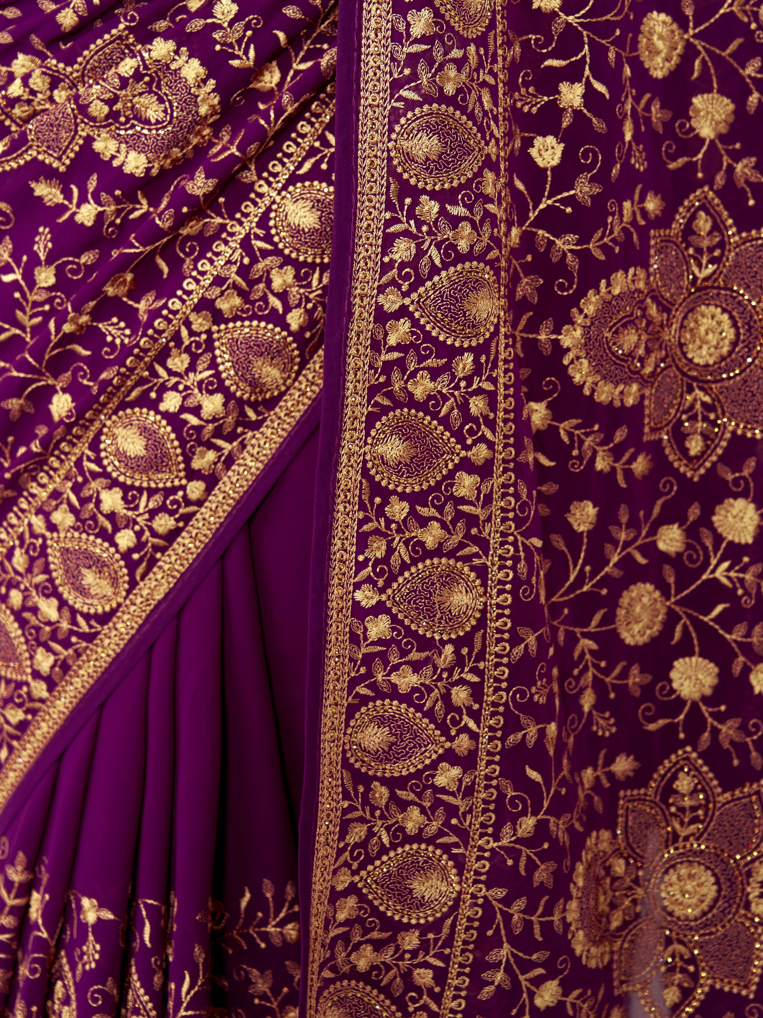 Women's Purple Georgette Floral Print Saree With Unstitched Blouse Piece
