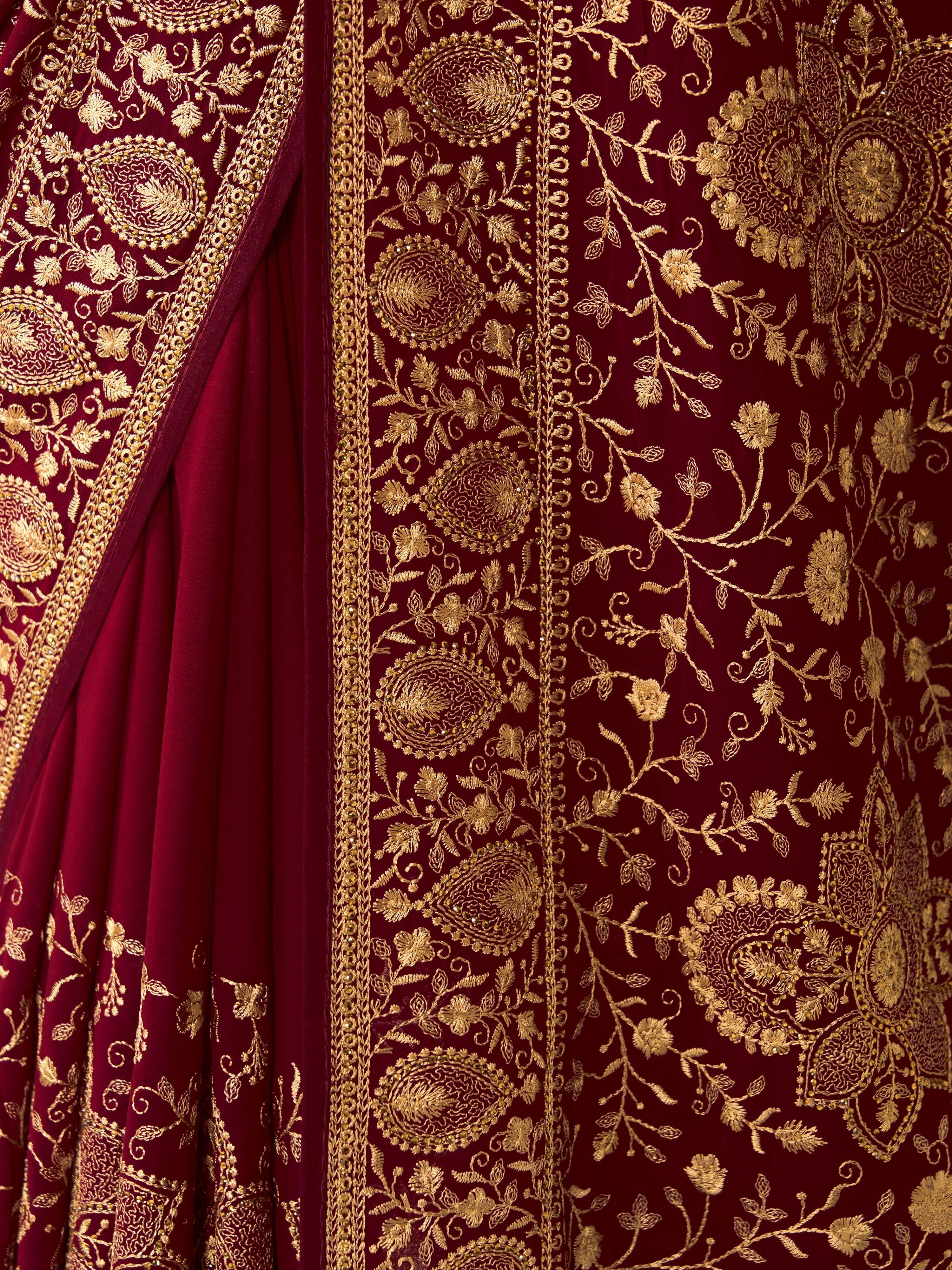 Women's Red Georgette Floral Print Saree With Unstitched Blouse Piece