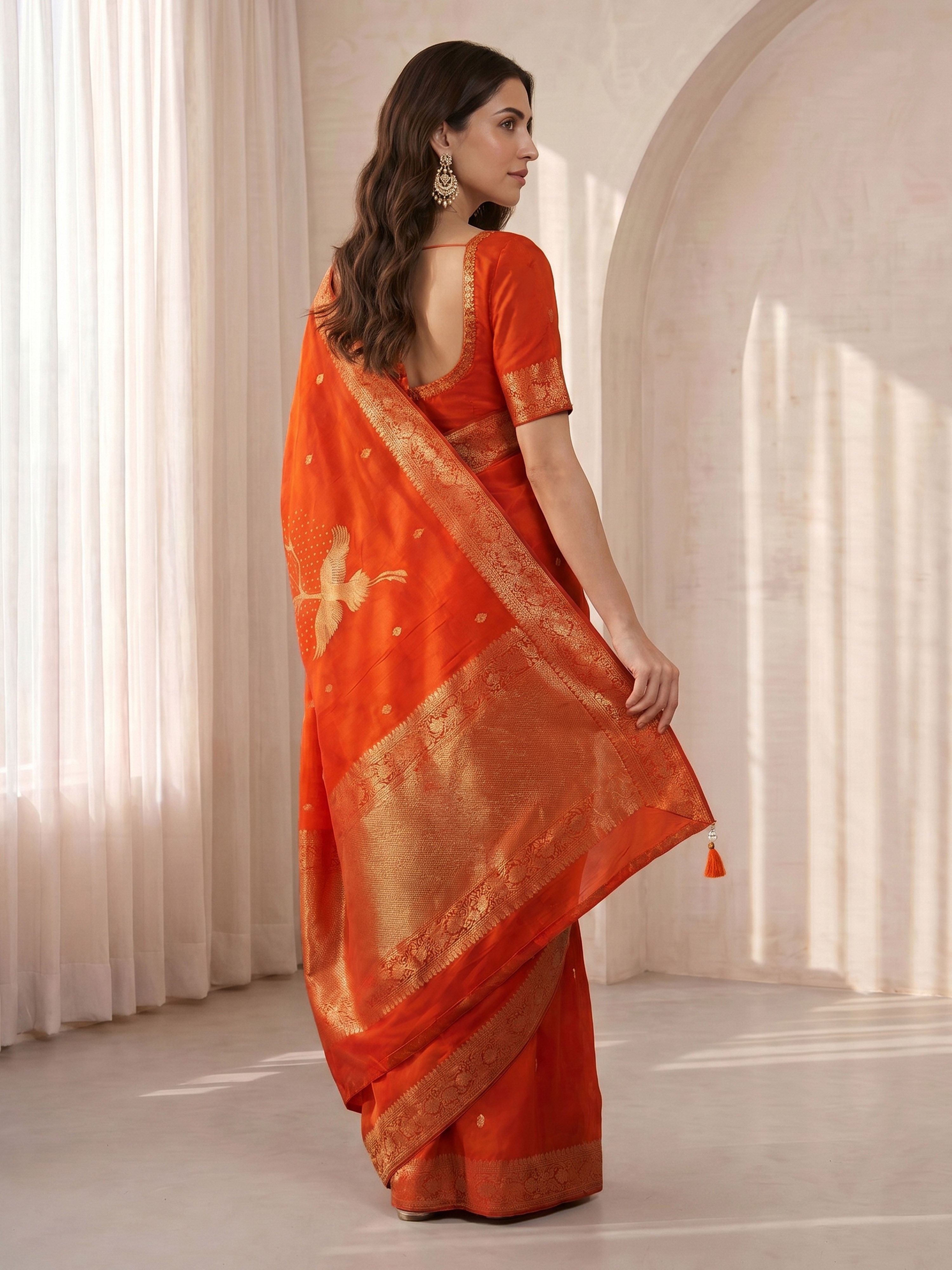 Women's Orange Silk-Blend Bandhni Saree With Unstitched Blouse Piece
