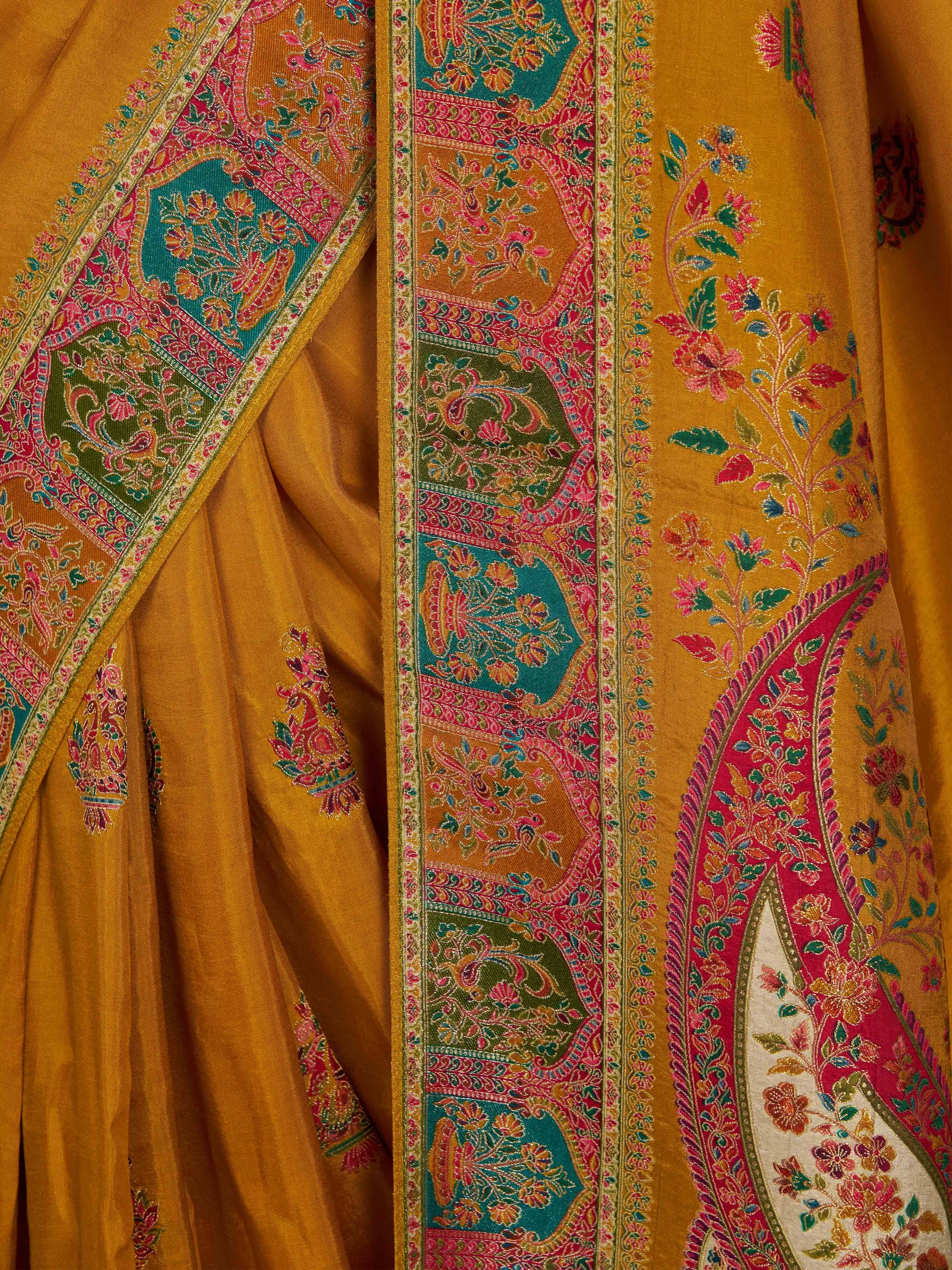 Women's Yellow Cotton-Silk Ethnic Motifs Saree With Unstitched Blouse Piece