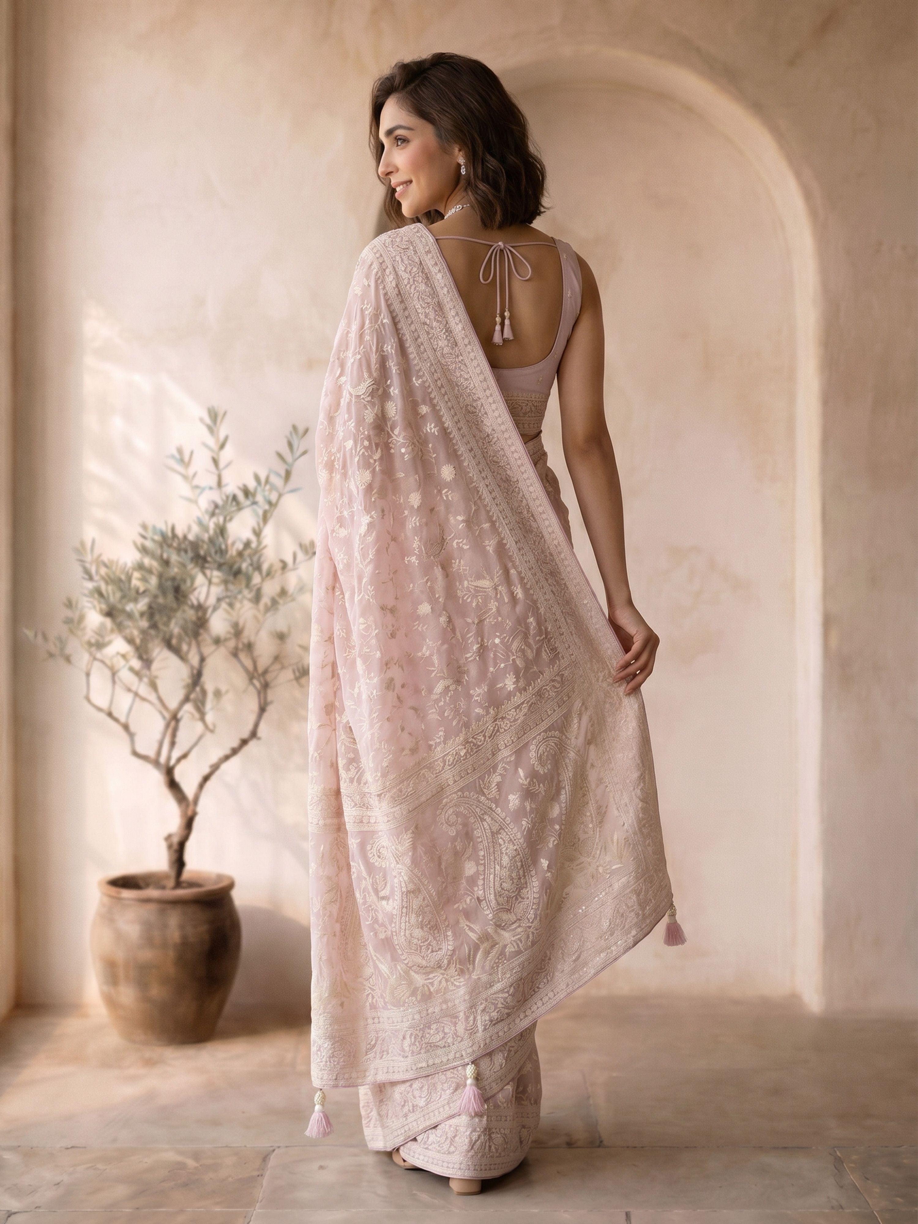 Women's Pink Georgette Embroidered Saree With Unstitched Blouse Piece