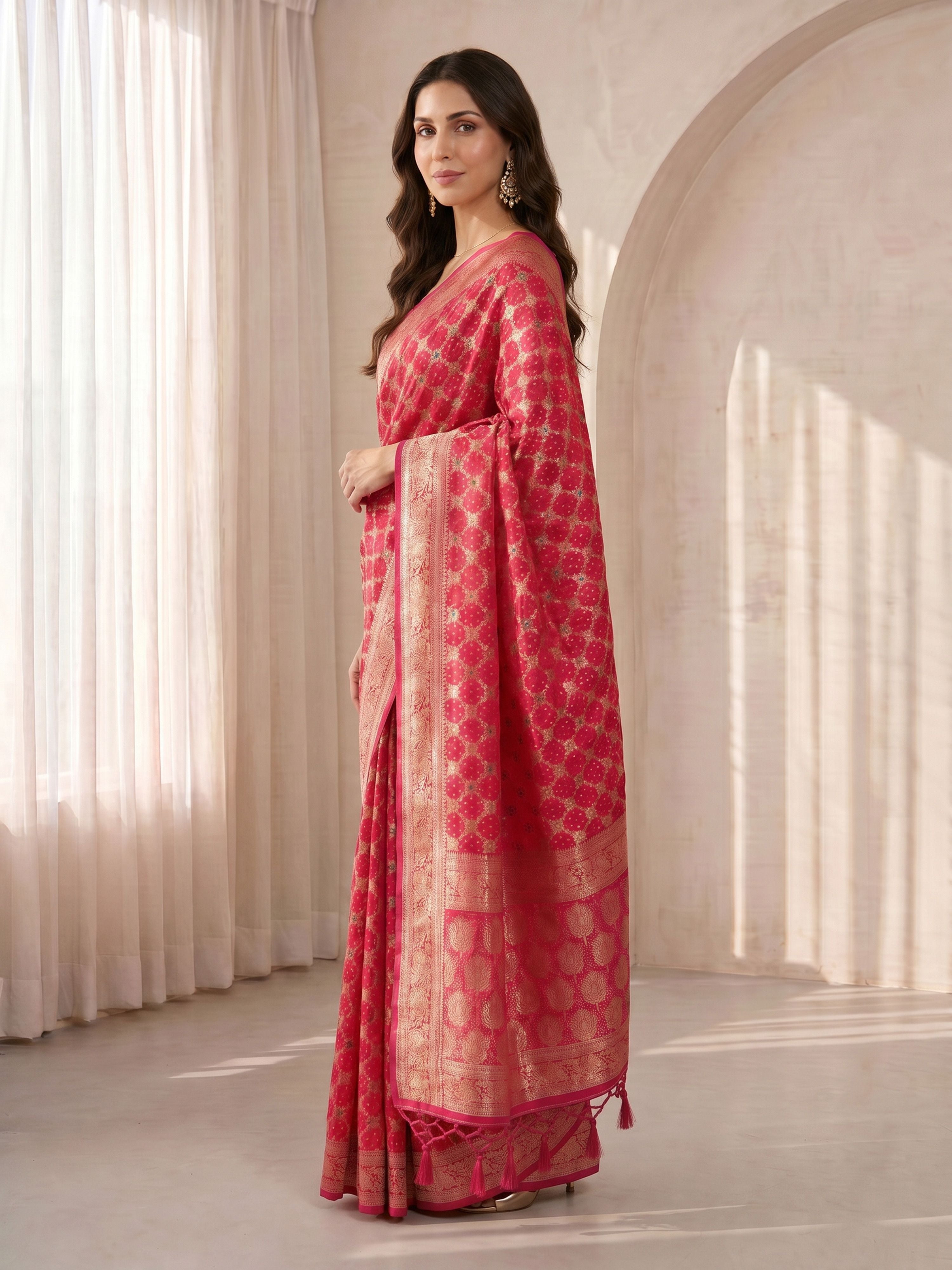 Women's Pink Cotton-Silk Ethnic Motifs Saree With Unstitched Blouse Piece