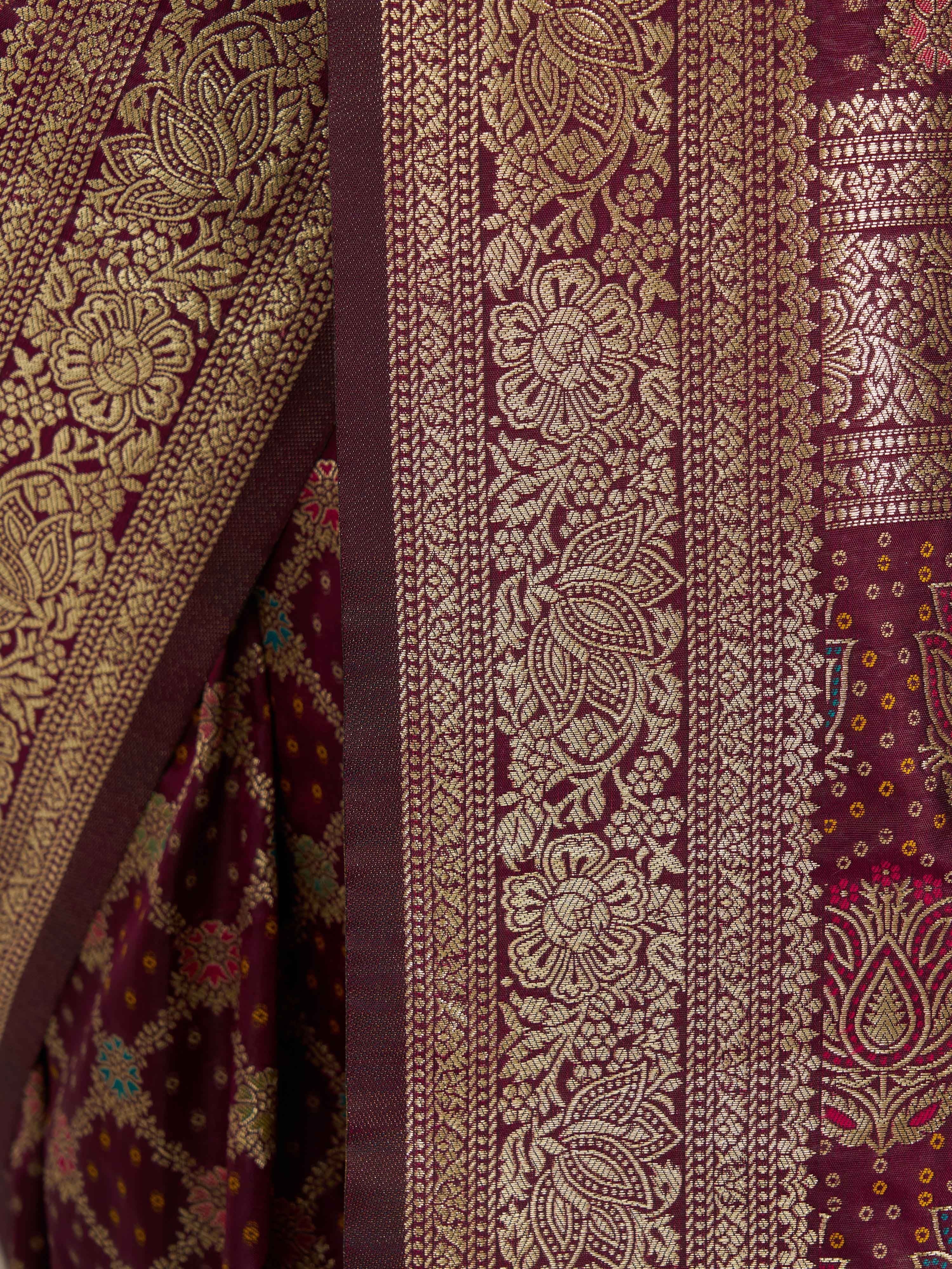 Women's Purple Cotton-Silk Ethnic Motifs Saree With Unstitched Blouse Piece