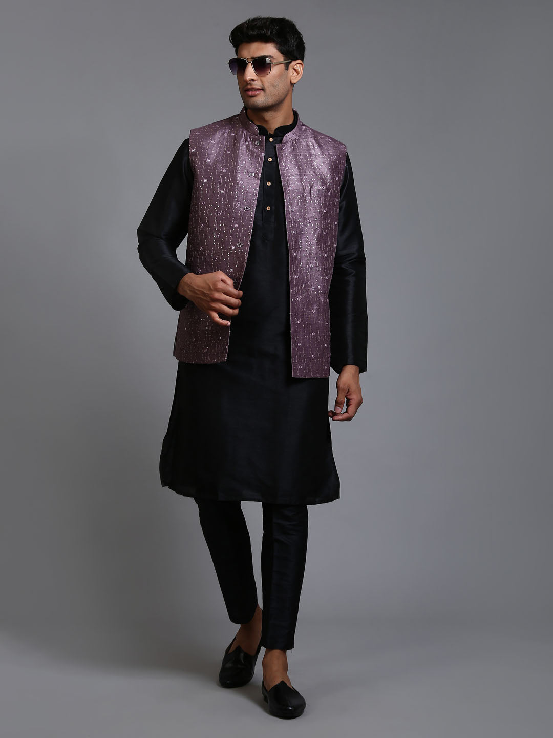 Men's Purple Embellished Jacket With Black Kurta Pant Set