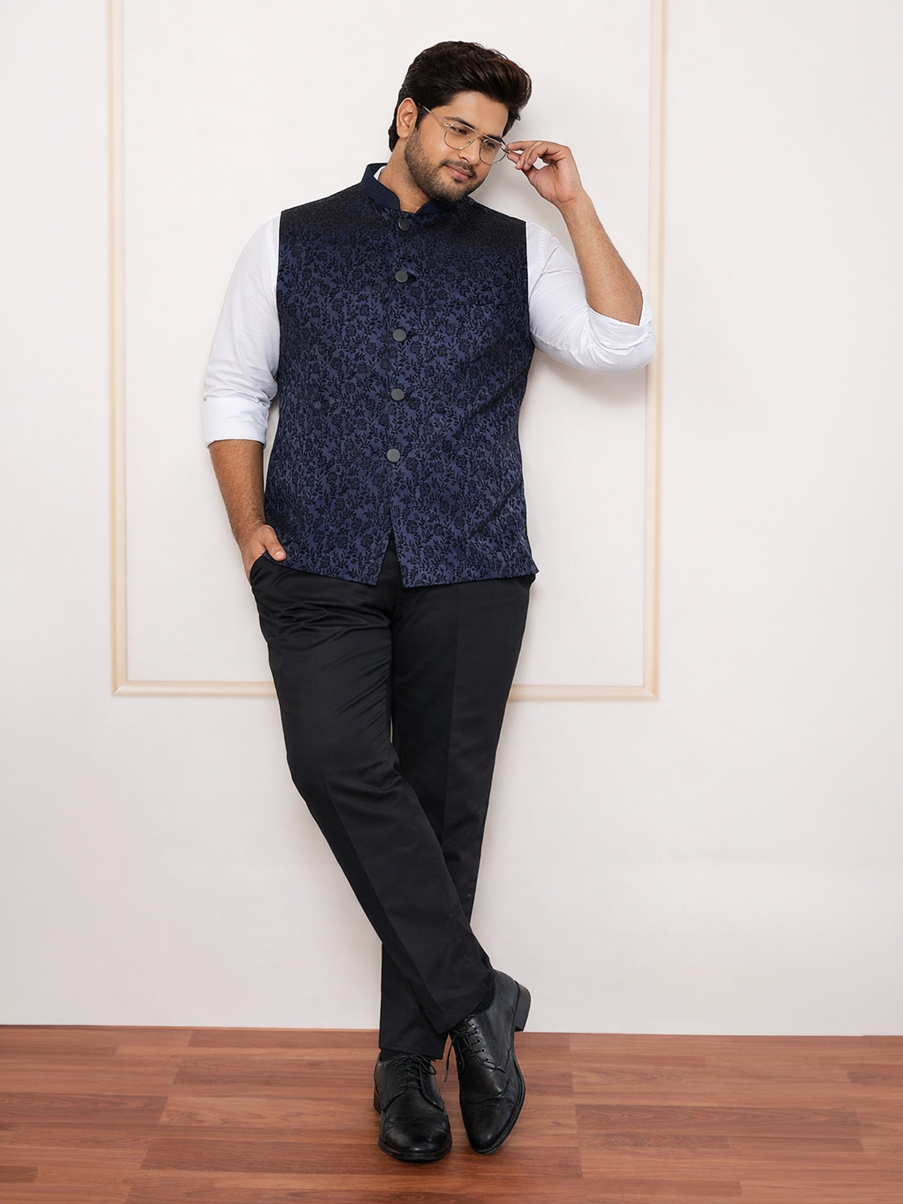 Men's Navy Blue Silk Blend Geometry Regular Nehru Jacket