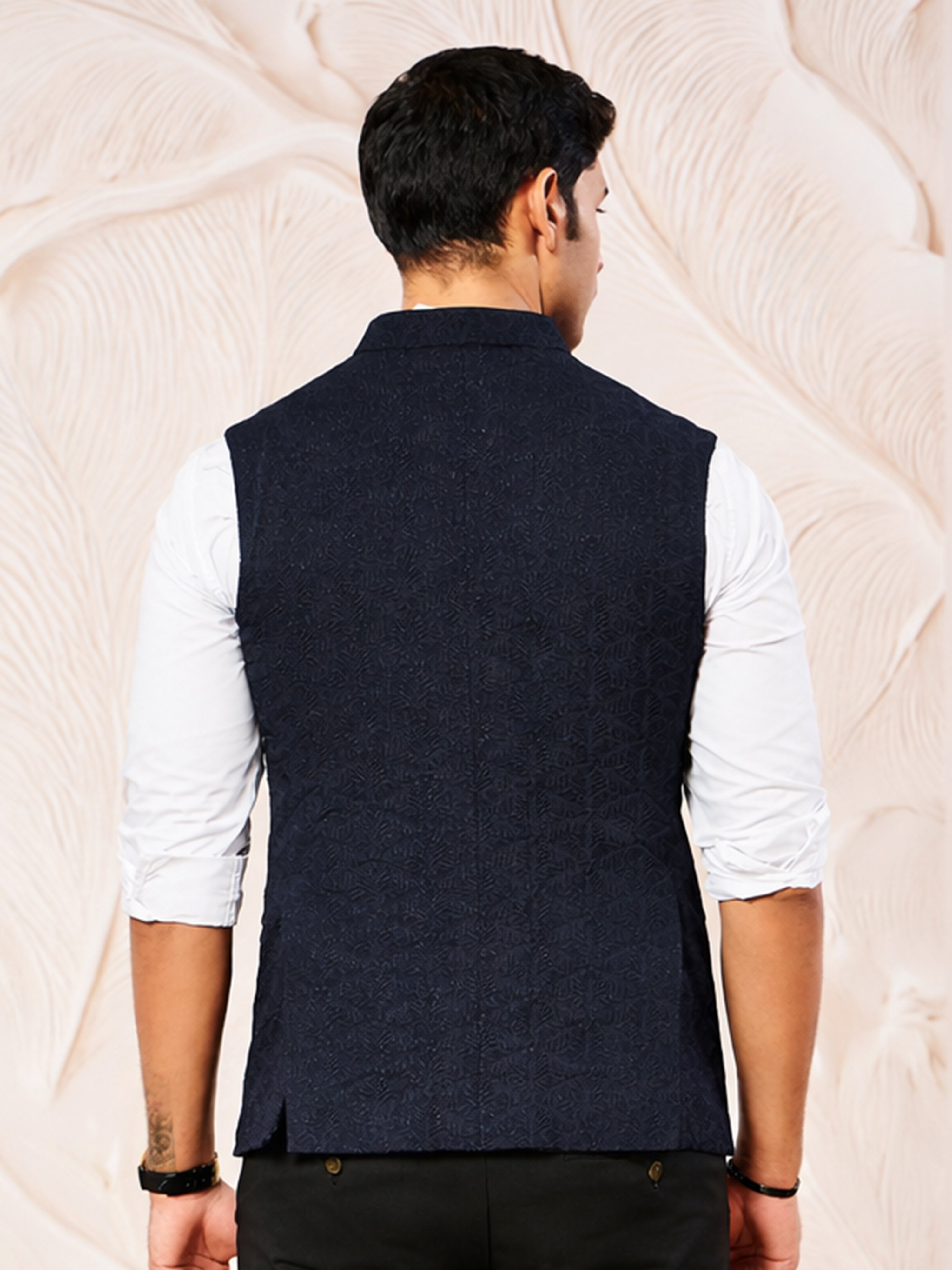 Men's Navy Blue Sutting Fabric Abstract Regular Nehru Jacket