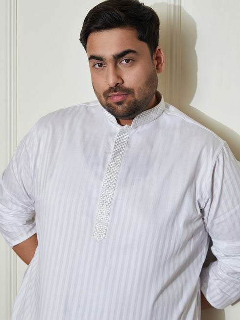 Plus Men's White Cotton Blend Kurta