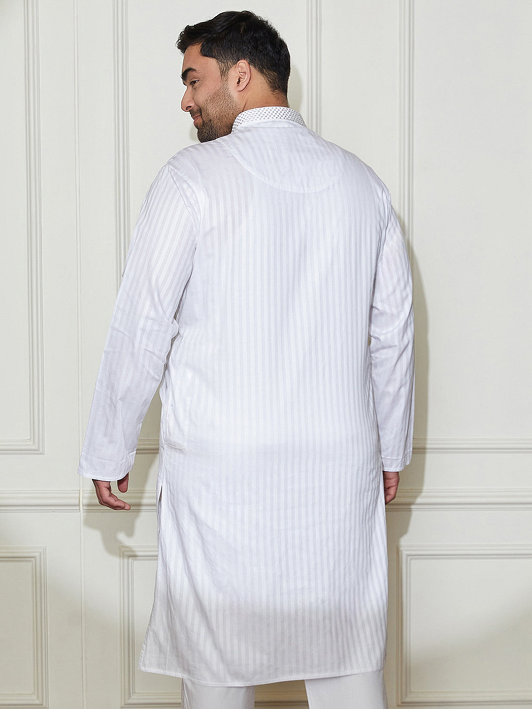 Plus Men's White Cotton Blend Kurta