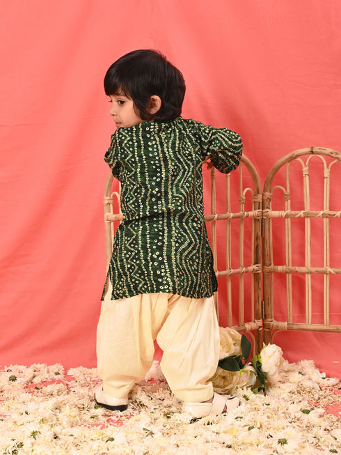 Sishu Boy's' Green Bandhni Kurta And Patiala Set