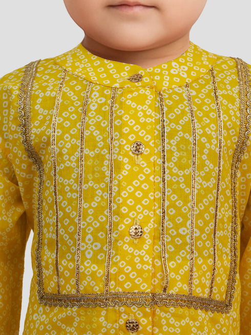 Boys Yellow Cotton Bandhani Kurta with White Pyjama Set Digital Print