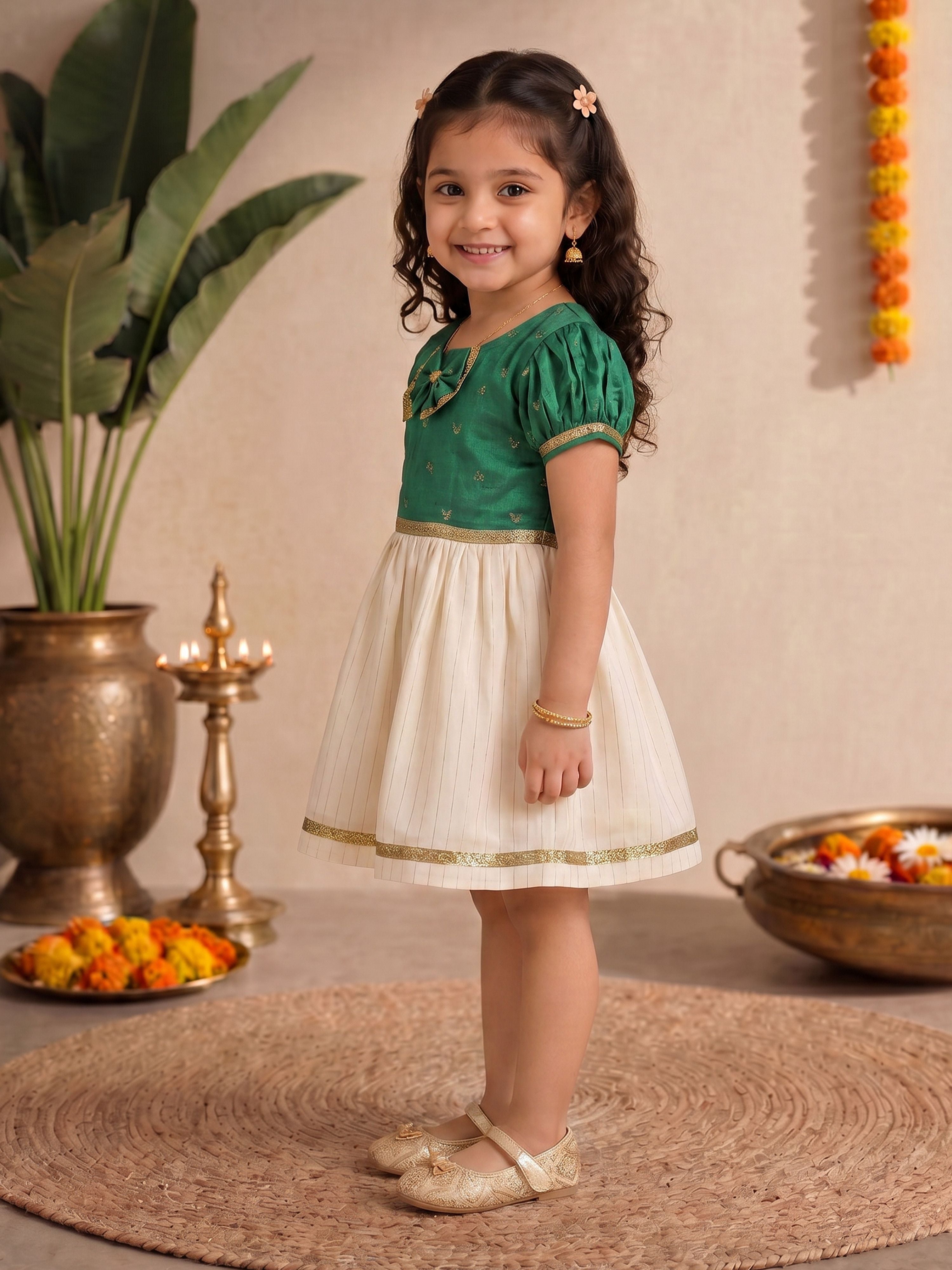 Girls's Green Chanderi Embroidered Thigh Length Dress