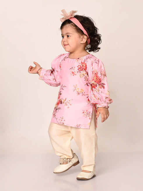 Sishu Girl's Pink Floral Print Kurta Pyjama Set