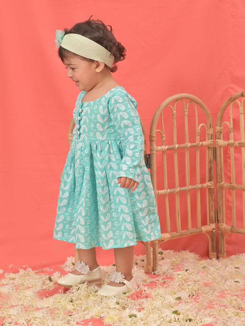 Sishu Girl's Green Chikankari Cotton Kurta
