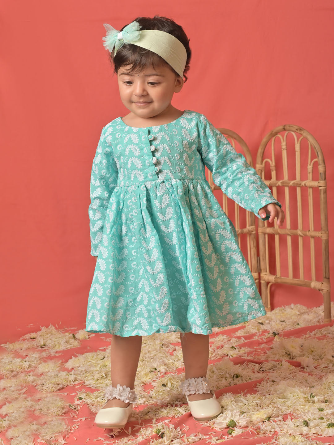 Sishu Girl's Green Chikankari Cotton Kurta