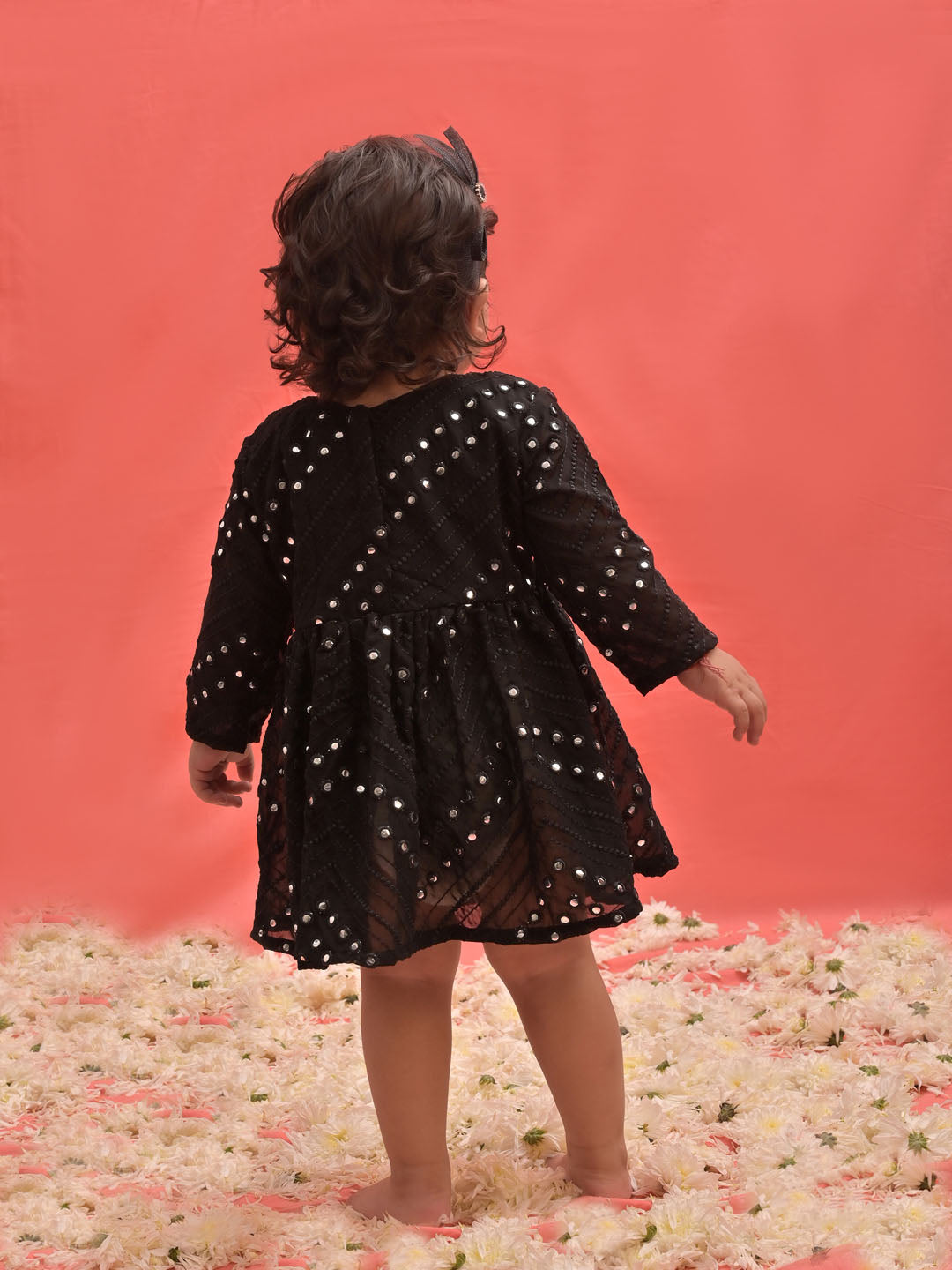 Sishu Girl's Black Mirror Kurta