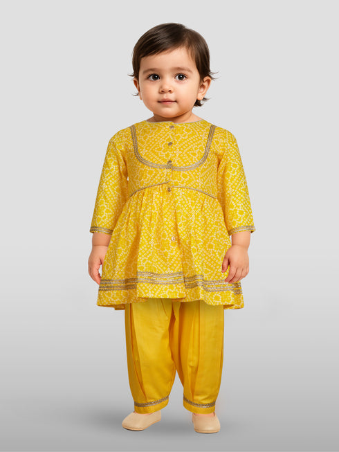 Girls Yellow Cotton Bandhani Kurta Patiala Set with Digital Print