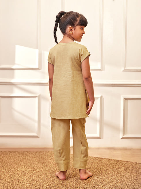 Girl's Chiku Cotton Yoga Kurta Set