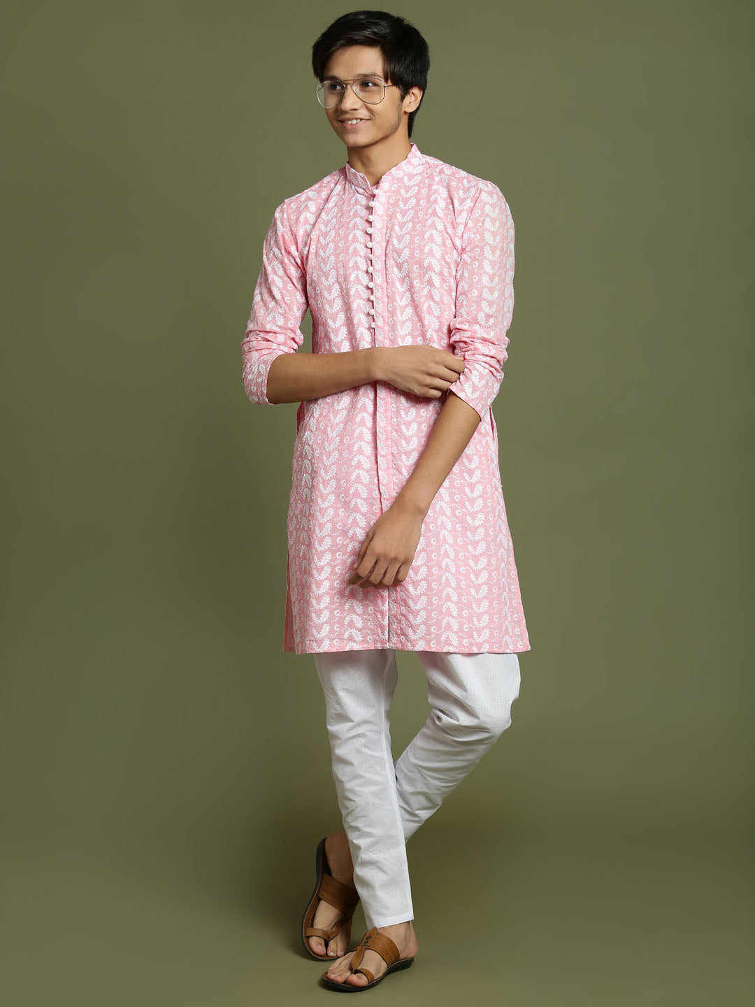 Boy's' Pink Chaikankari Kurta With White Pyjama Set