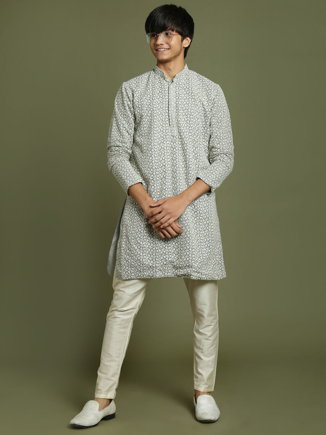 Boy's' Grey Georgette Chikankari Kurta Pyjama Set
